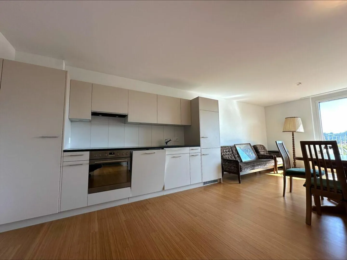 Senior Apartment: Barrier-free 2-room apartment on the 6th floor at the Brugg Health Center - Photo 3 of 7