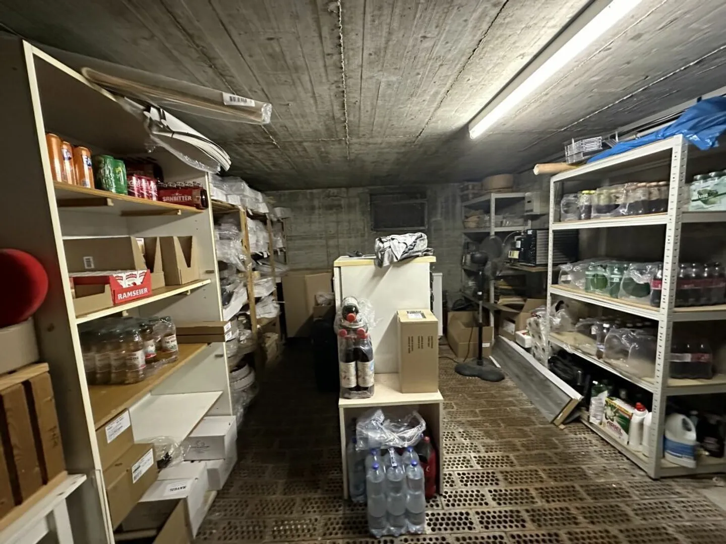 EDIFICIO IN AFFITTO CON SPAZIO COMMERCIALE - Foto 25 di 28