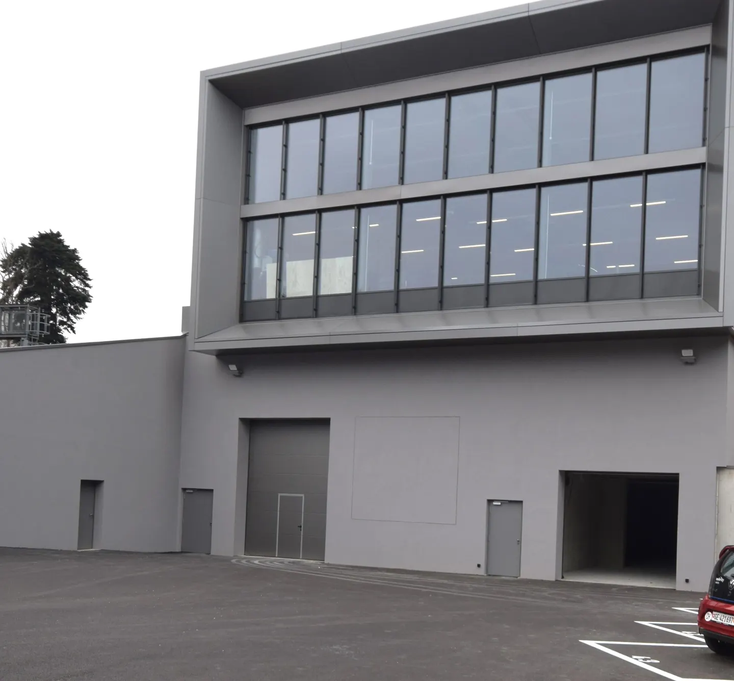 Espace de Stockage Sécurisé - Photo 3 sur 8