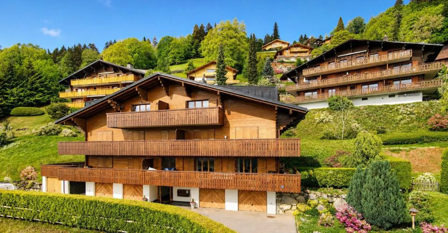 VILLARS-SUR-OLLON, VISTA ECCEZIONALE, SPAZIOSO 3.5 LOCALI IN MANSARDA - Foto 2 di 11