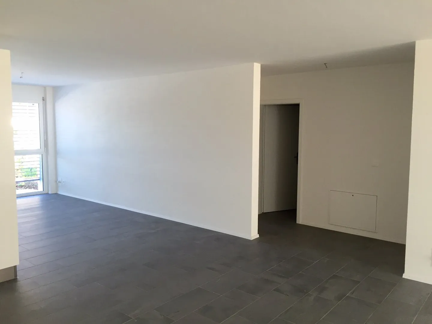 3.5-Room Attic Apartment - Photo 3 of 7