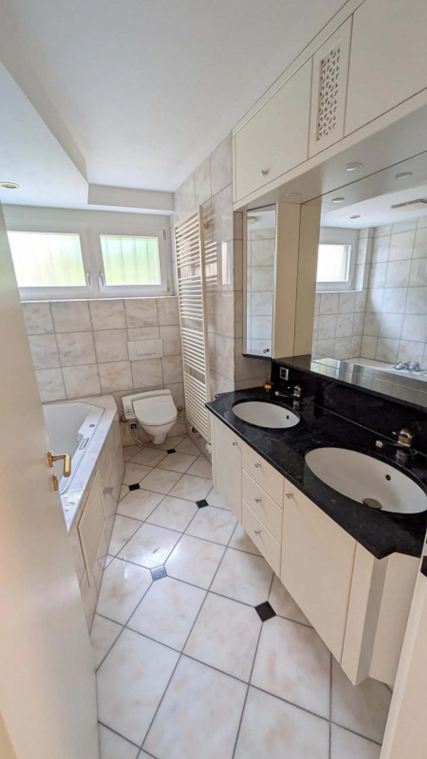 Ampio appartamento di 6 stanze con vista lago a Rüschlikon - Foto 11 di 18