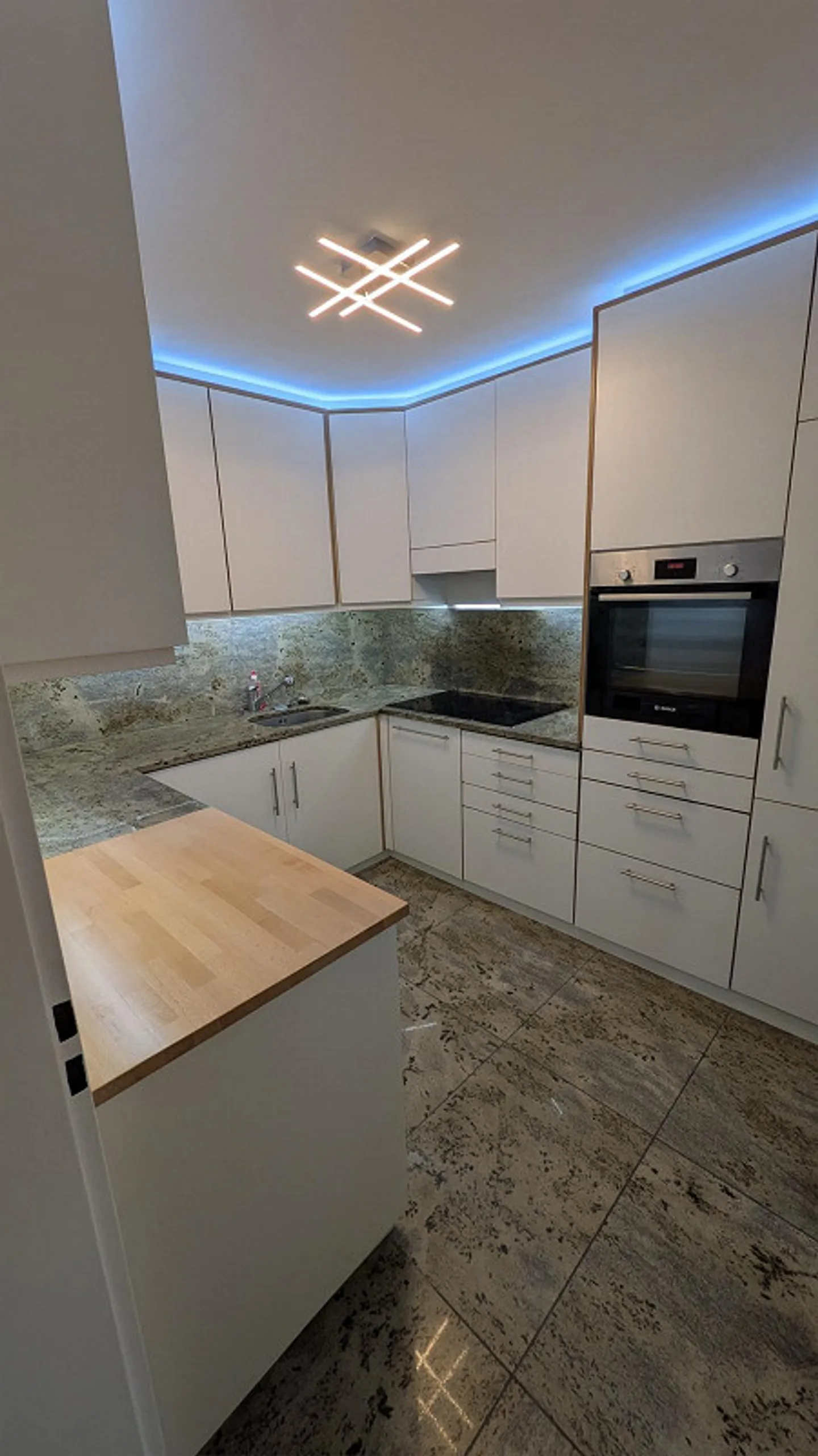 Ampio appartamento di 6 stanze con vista lago a Rüschlikon - Foto 13 di 18