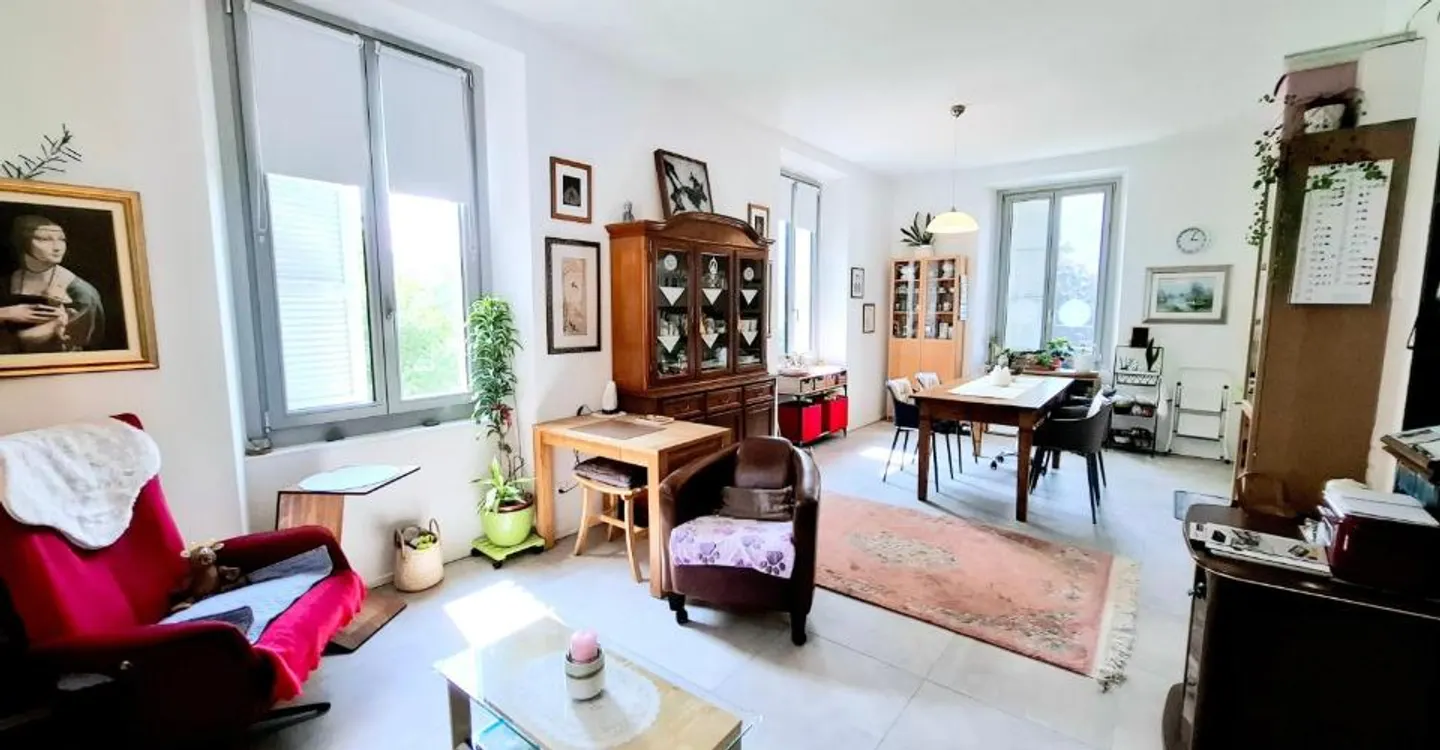 Modern urban apartment in Bellinzona, TI - Photo 1 of 11