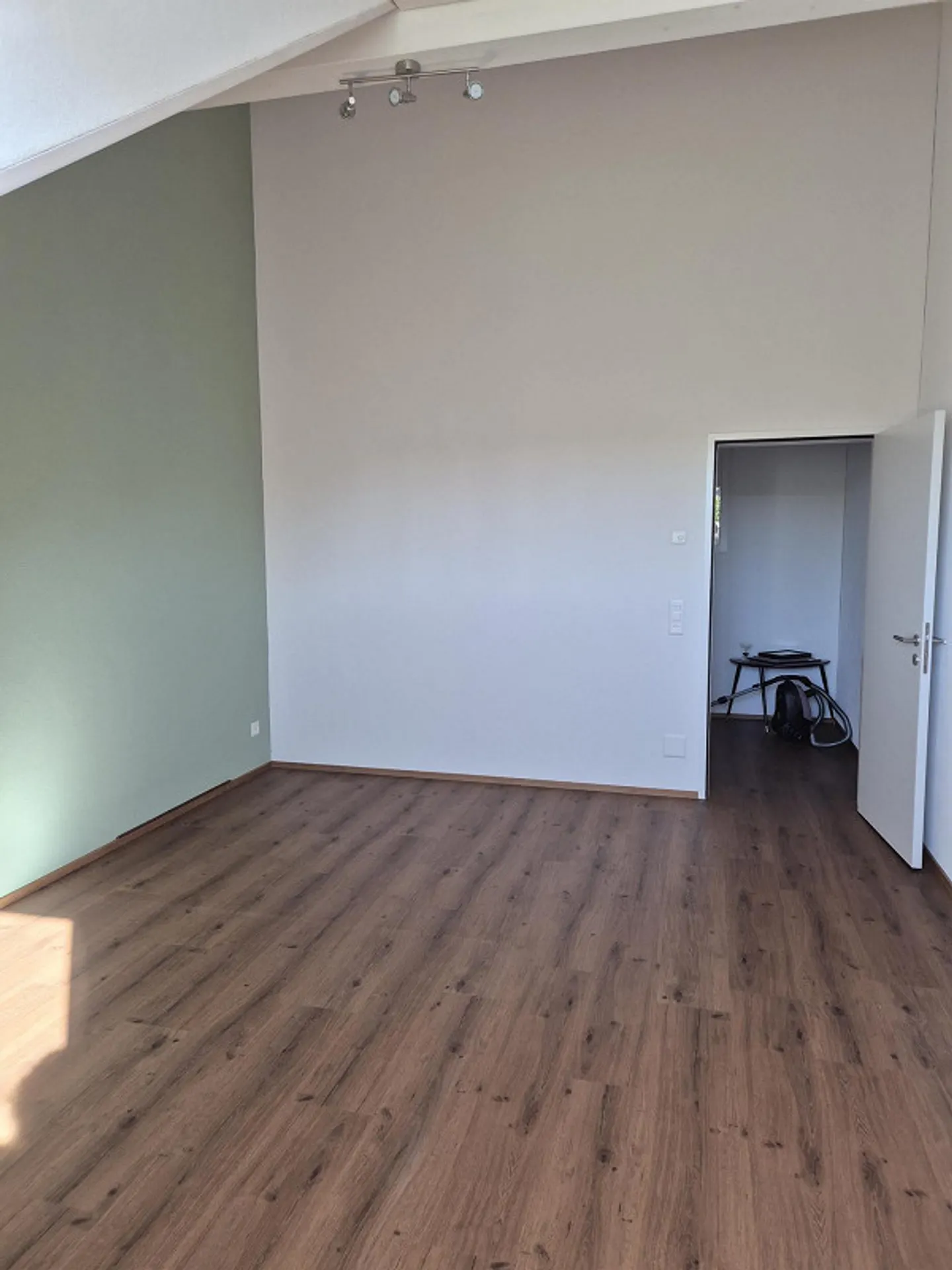 Appartement en duplex de 4,5 pièces avec standard de propriété à louer - Photo 14 sur 28