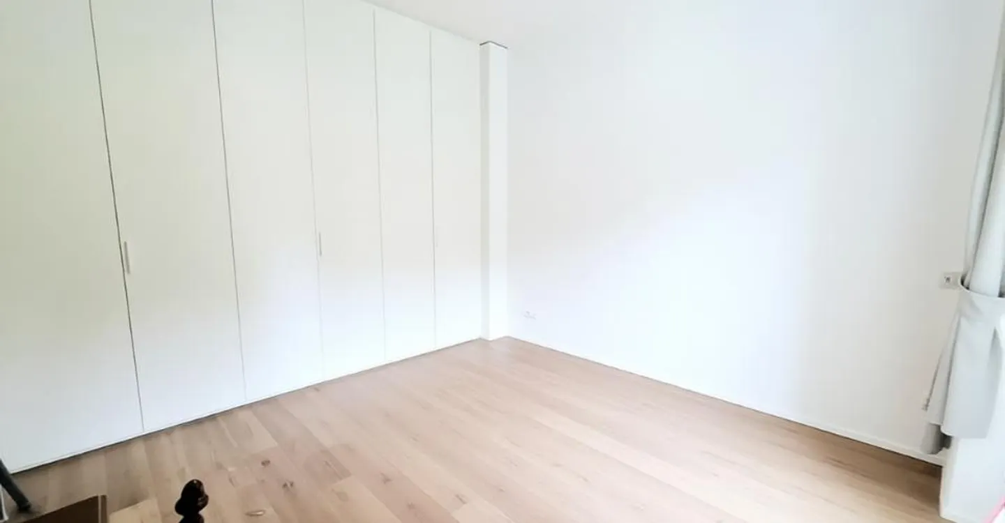 Modern urban apartment in Bellinzona, TI - Photo 6 of 11