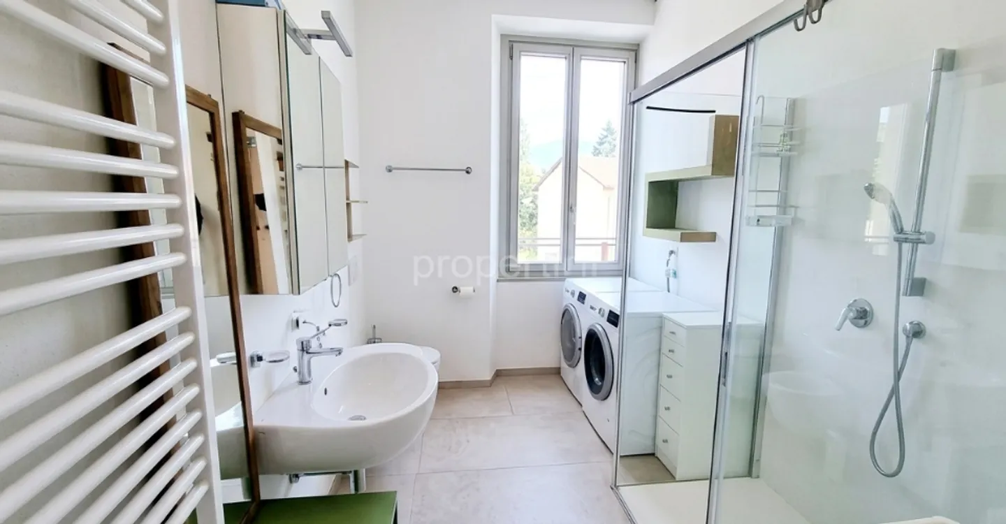 Modern urban apartment in Bellinzona, TI - Photo 8 of 11