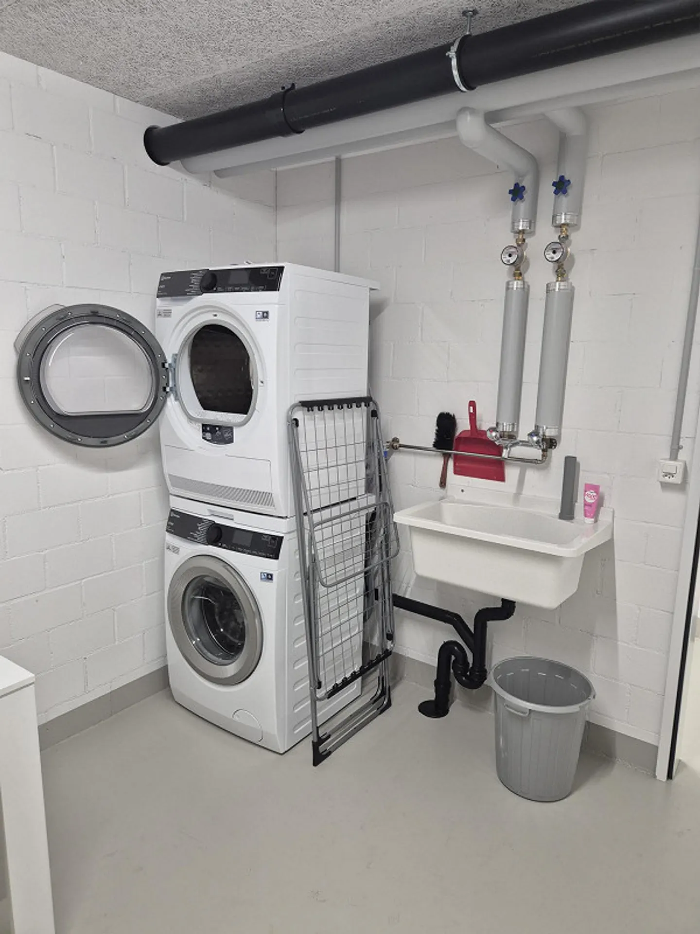 Appartement en duplex de 4,5 pièces avec standard de propriété à louer - Photo 22 sur 28