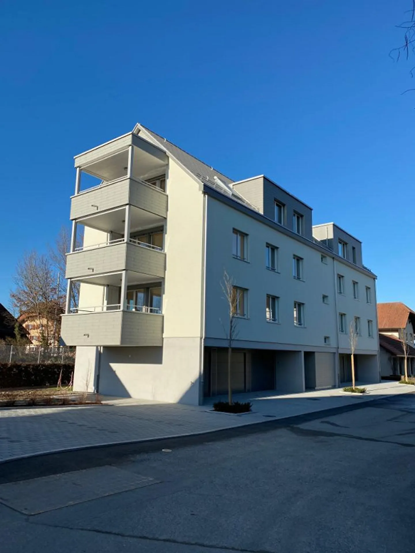 Grosszügige 2.5-Zimmer-Dachwohnung mit Balkon in Nebikon - Foto 6 di 7