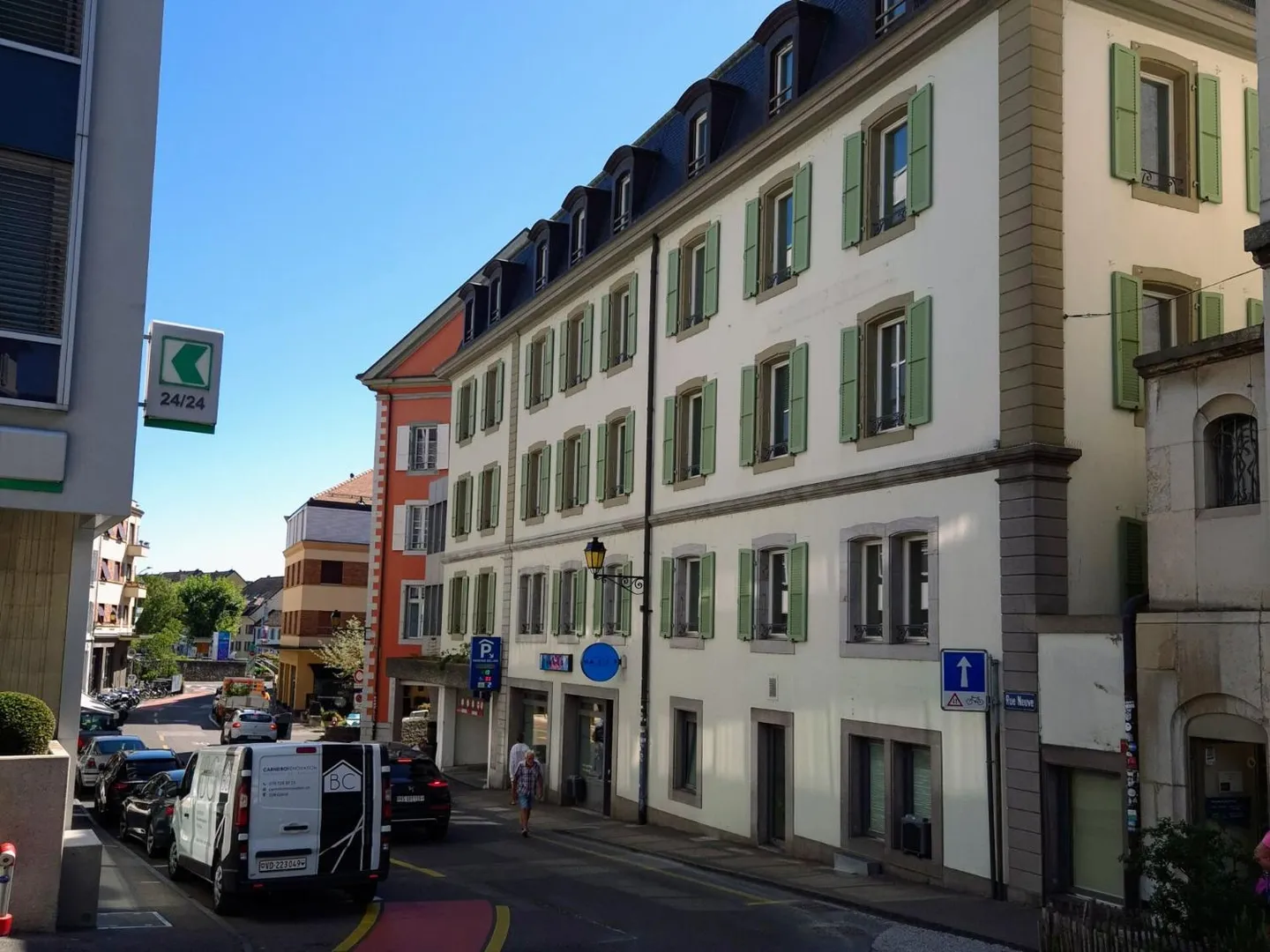 Immeuble Commercial Prestigieux - Photo 2 sur 9