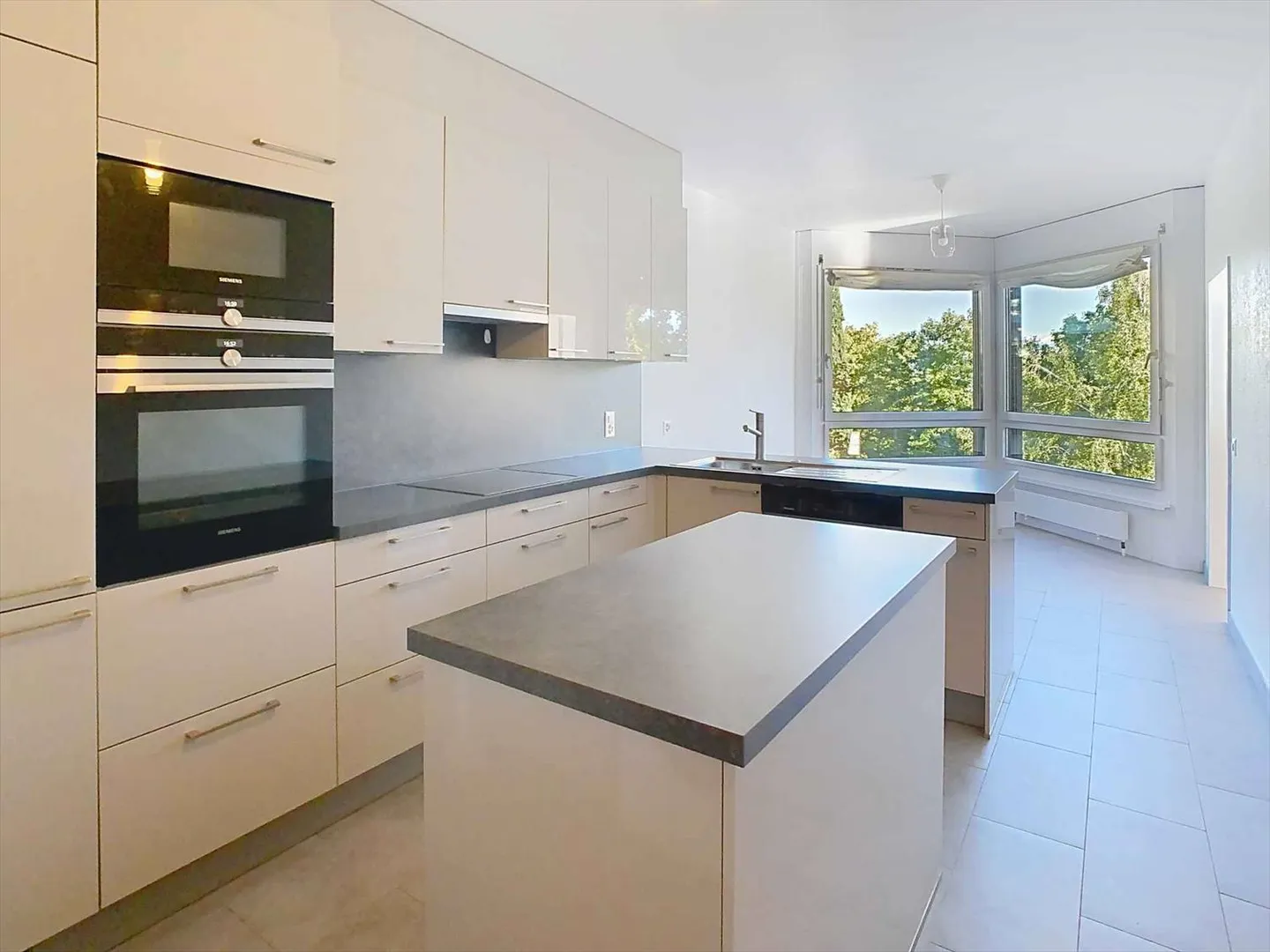 6-room apartment - Photo 4 of 12