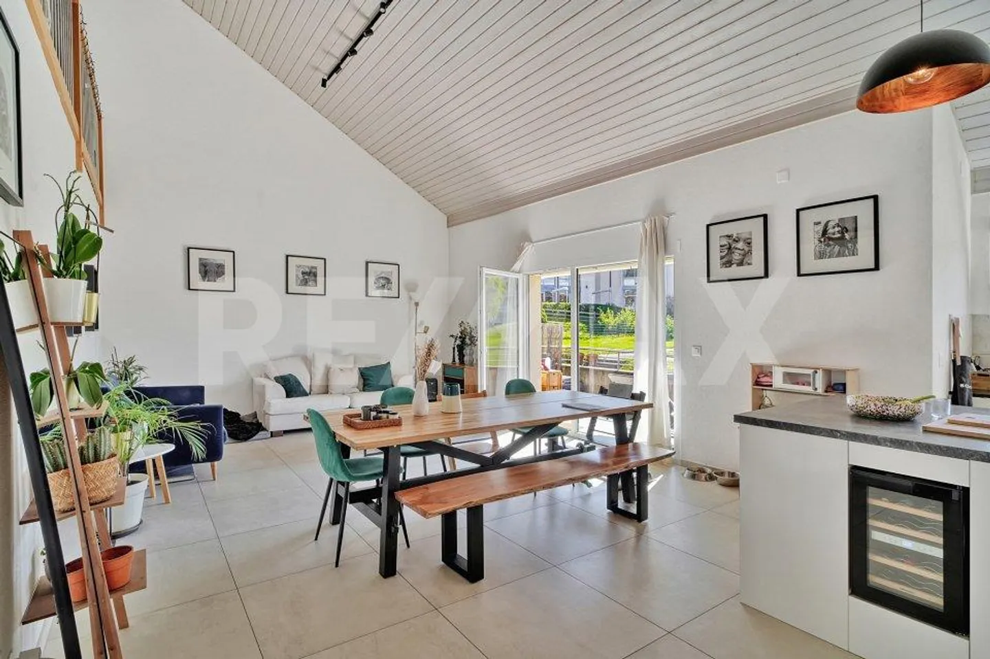 Top Floor 4.5p | 148m² including mezzanine, underfloor heating, CECB B — ... - Photo 4 of 7