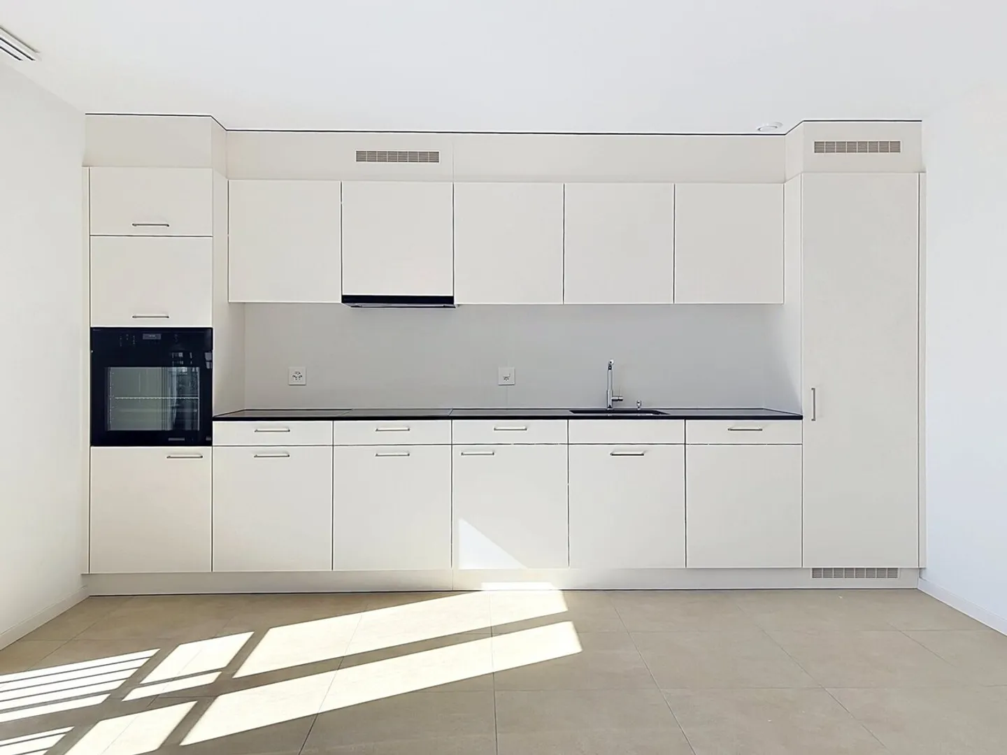 Modern 4.5 Room Apartment - Photo 3 of 13