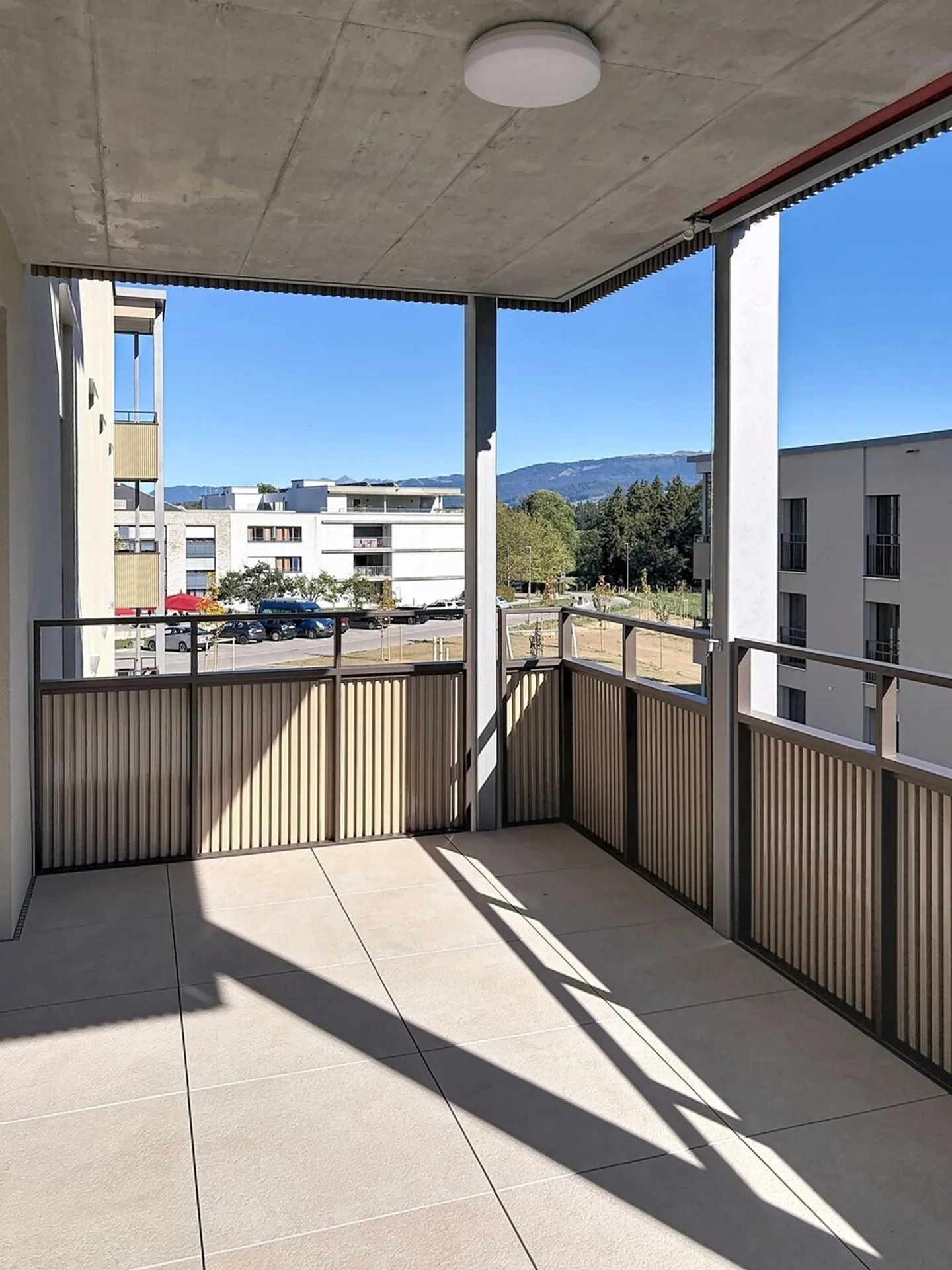 Modern 4.5 Room Apartment - Photo 4 of 13