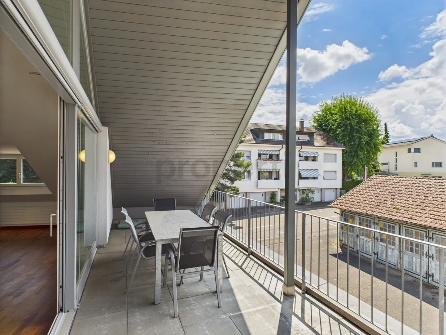 Incantevole appartamento mansardato di 3,5 locali in standard di proprietà a Schönenbuch - Foto 12 di 13