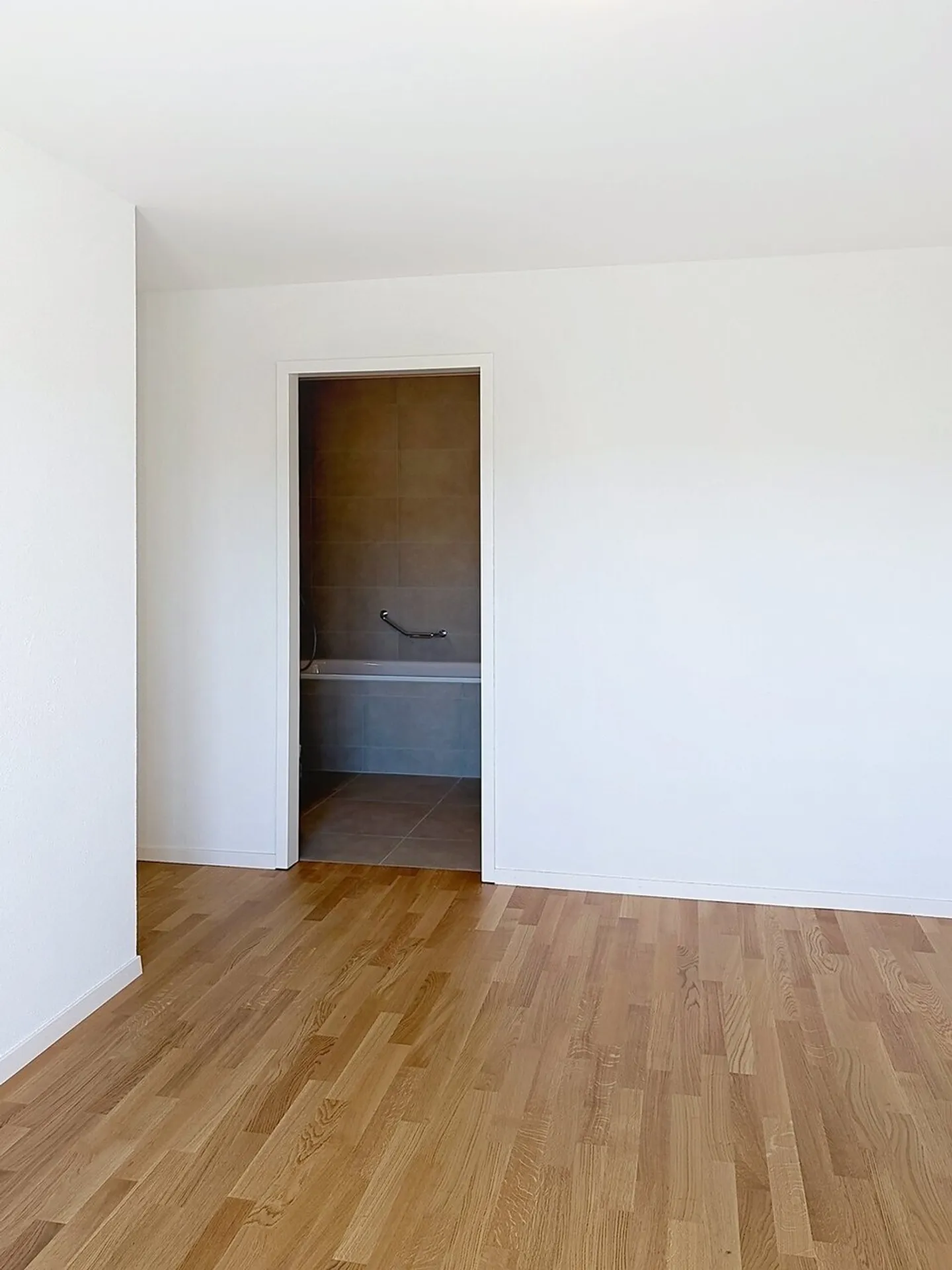 Modern 4.5 Room Apartment - Photo 6 of 13