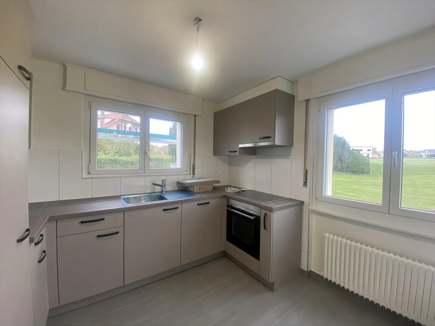 02798 - Appart. 4 PCES - PASSAGE QUERRO 11 - LE MOURET - Photo 1 sur 8