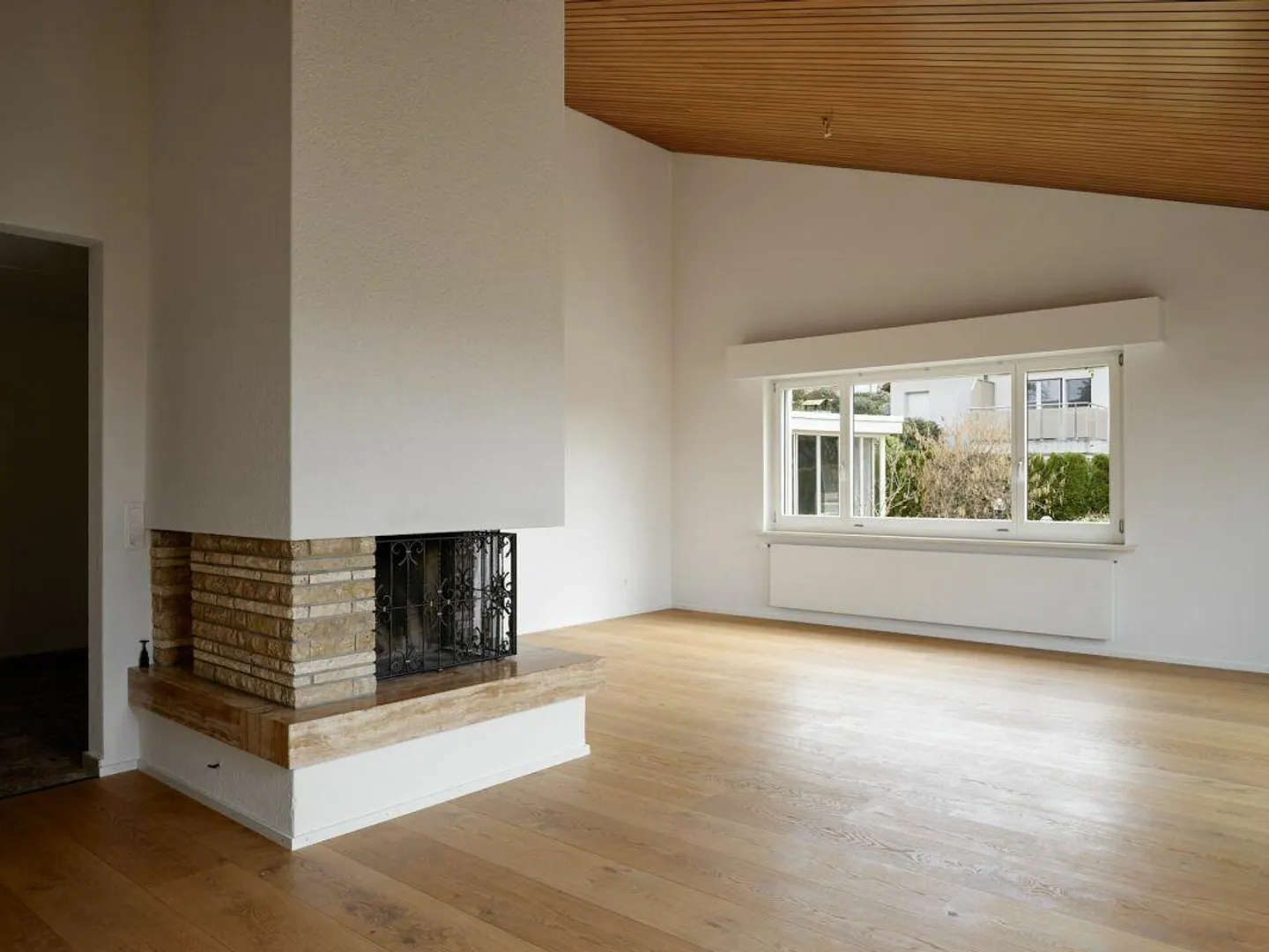 Geräumiges Familienhaus mit Garten - Foto 4 von 30