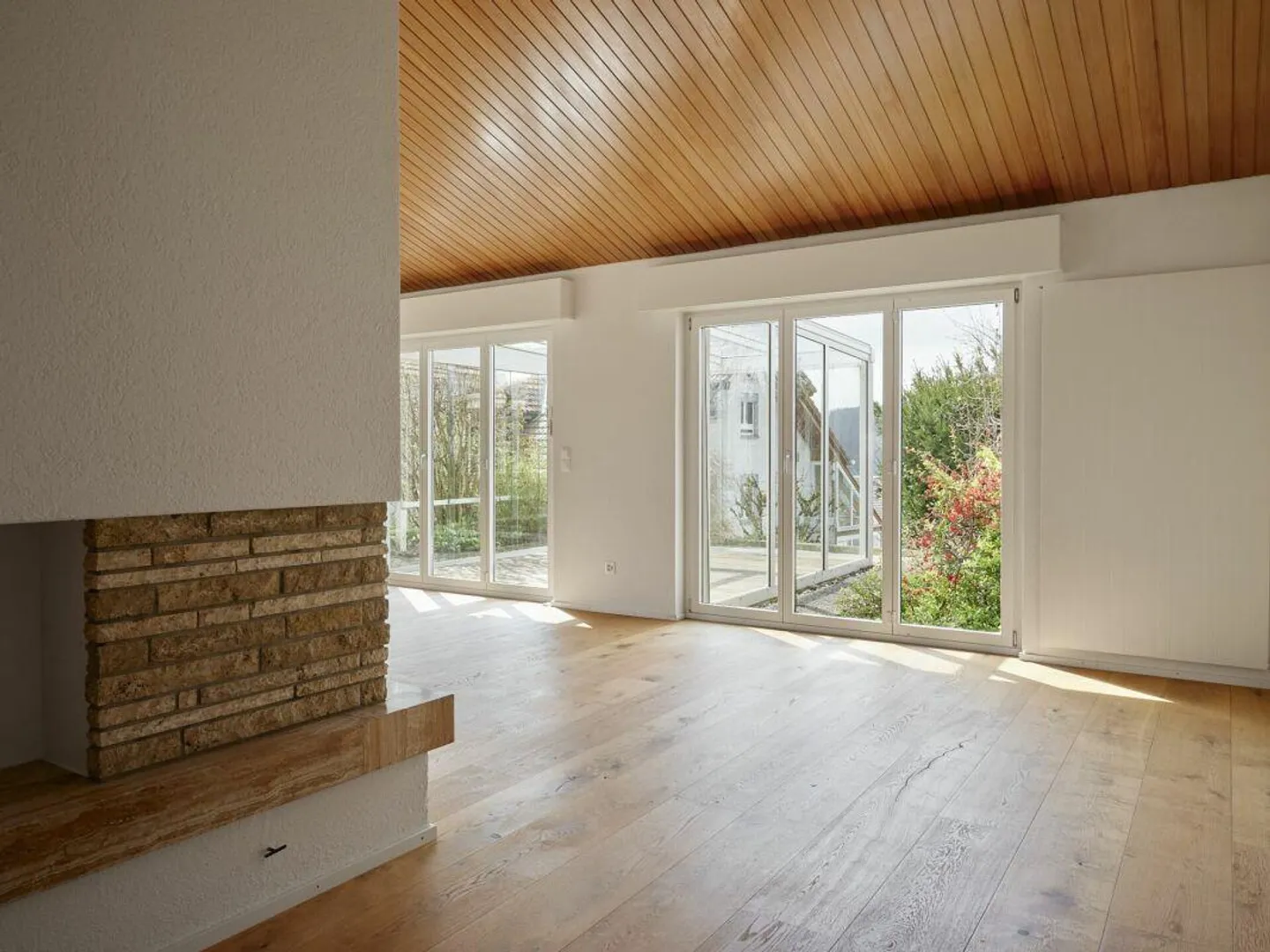 Geräumiges Familienhaus mit Garten - Foto 5 von 30