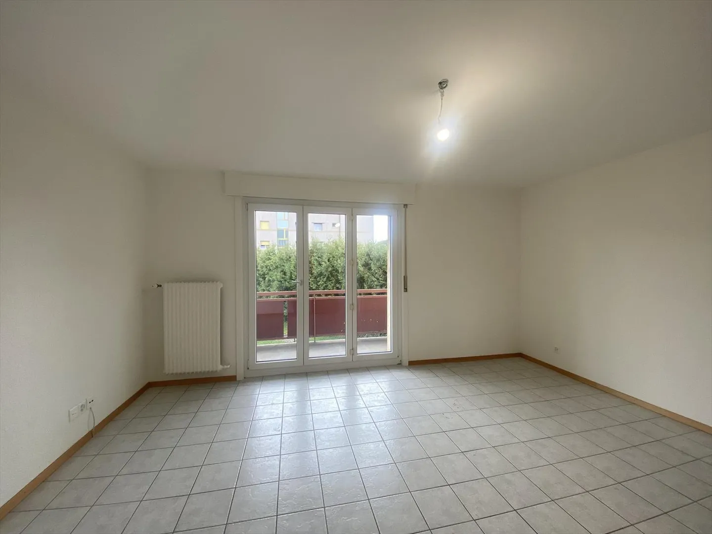 02798 - Appart. 4 PCES - PASSAGE QUERRO 11 - LE MOURET - Photo 8 sur 8