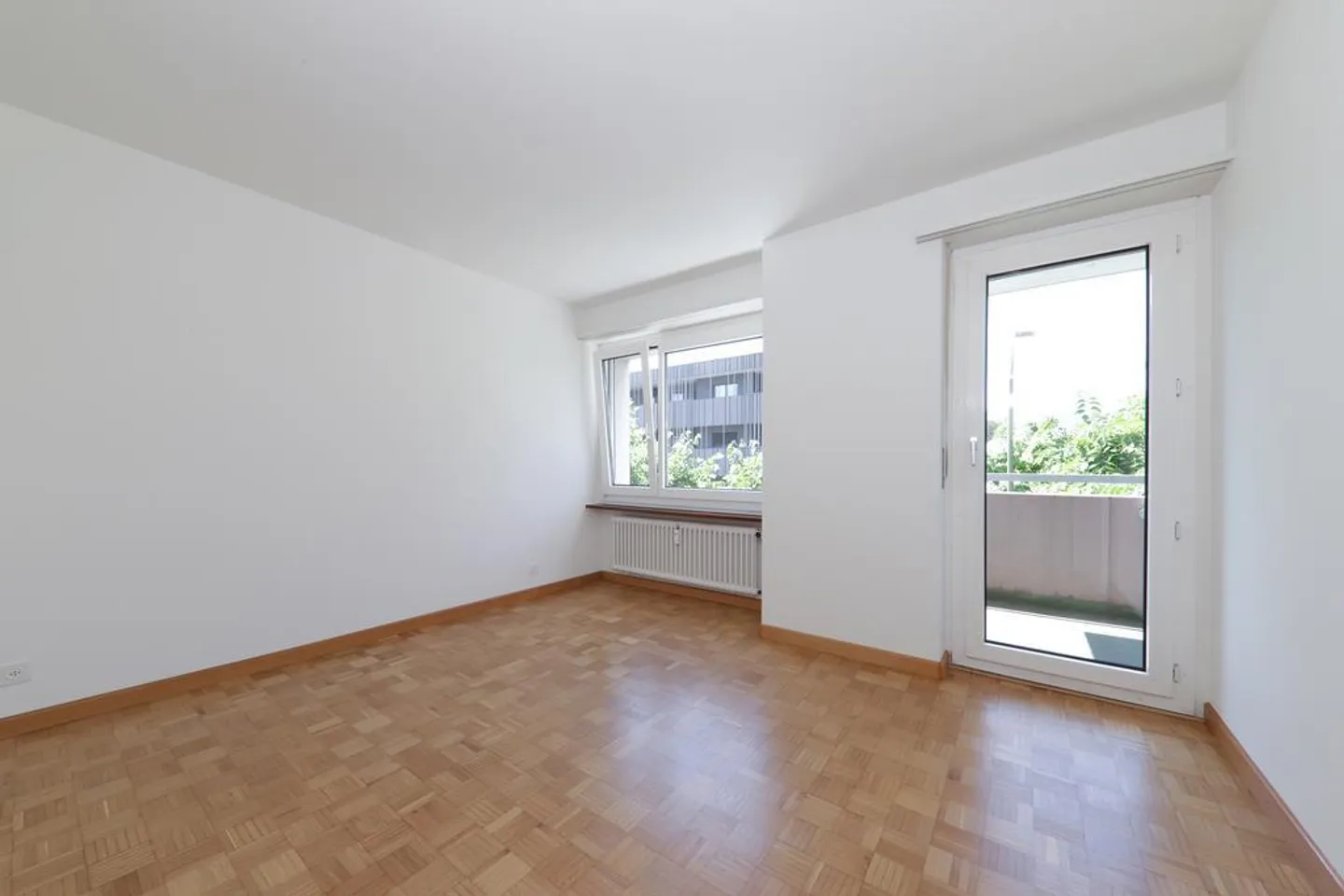 Appartamento di 4 stanze nel cuore di Therwil - Foto 4 di 8