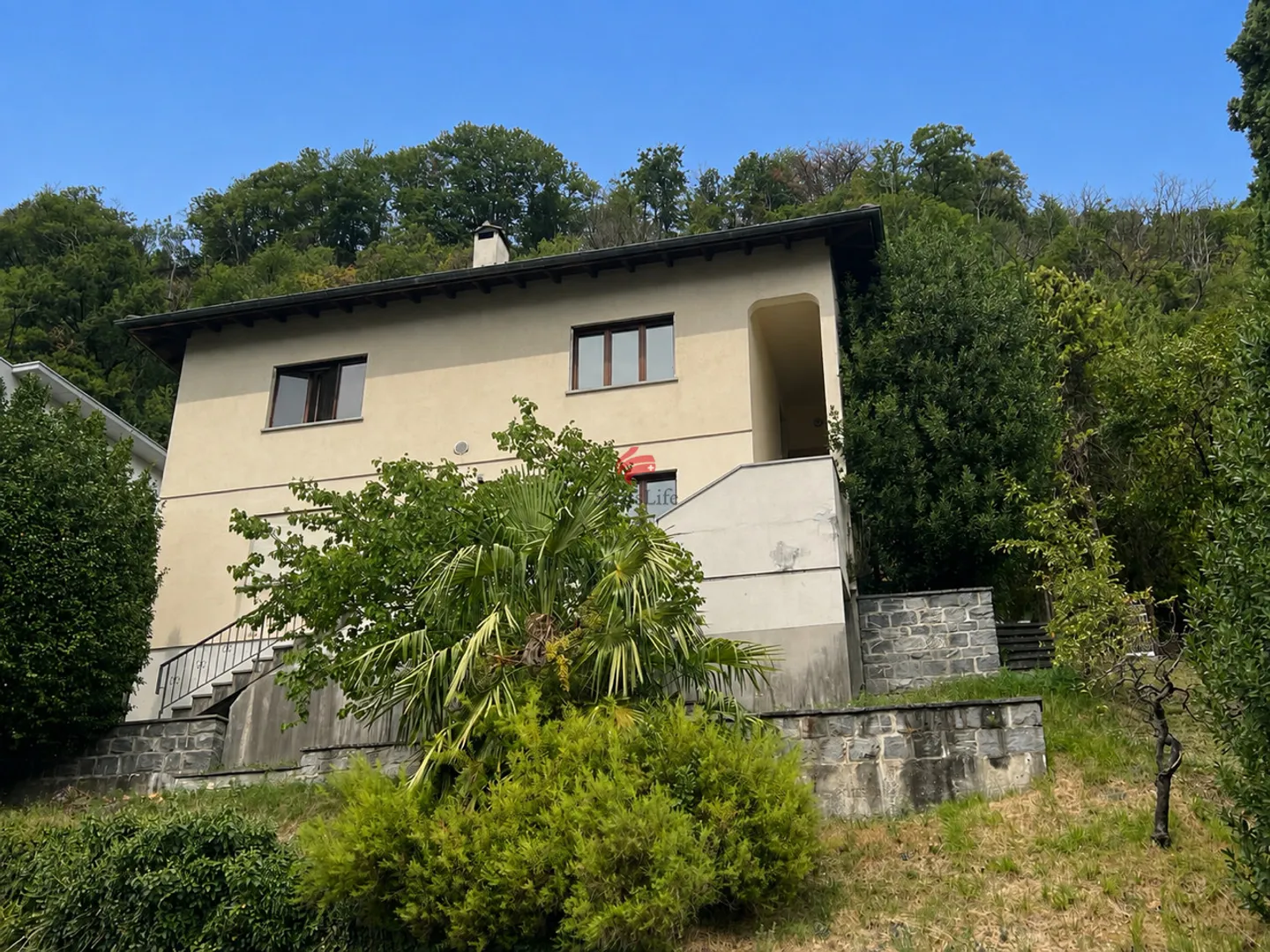 Haus mit grossem Potenzial - Foto 1 von 11