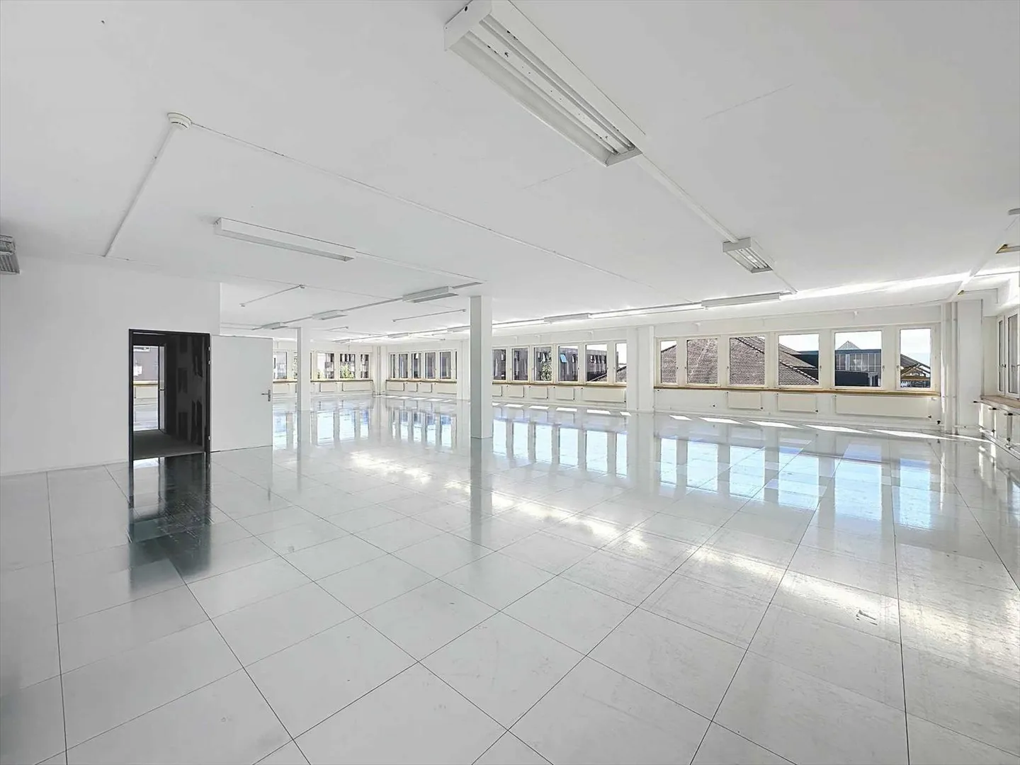 Bellissimi uffici moderni e modulari in affitto nel cuore di Losanna - Foto 5 di 8