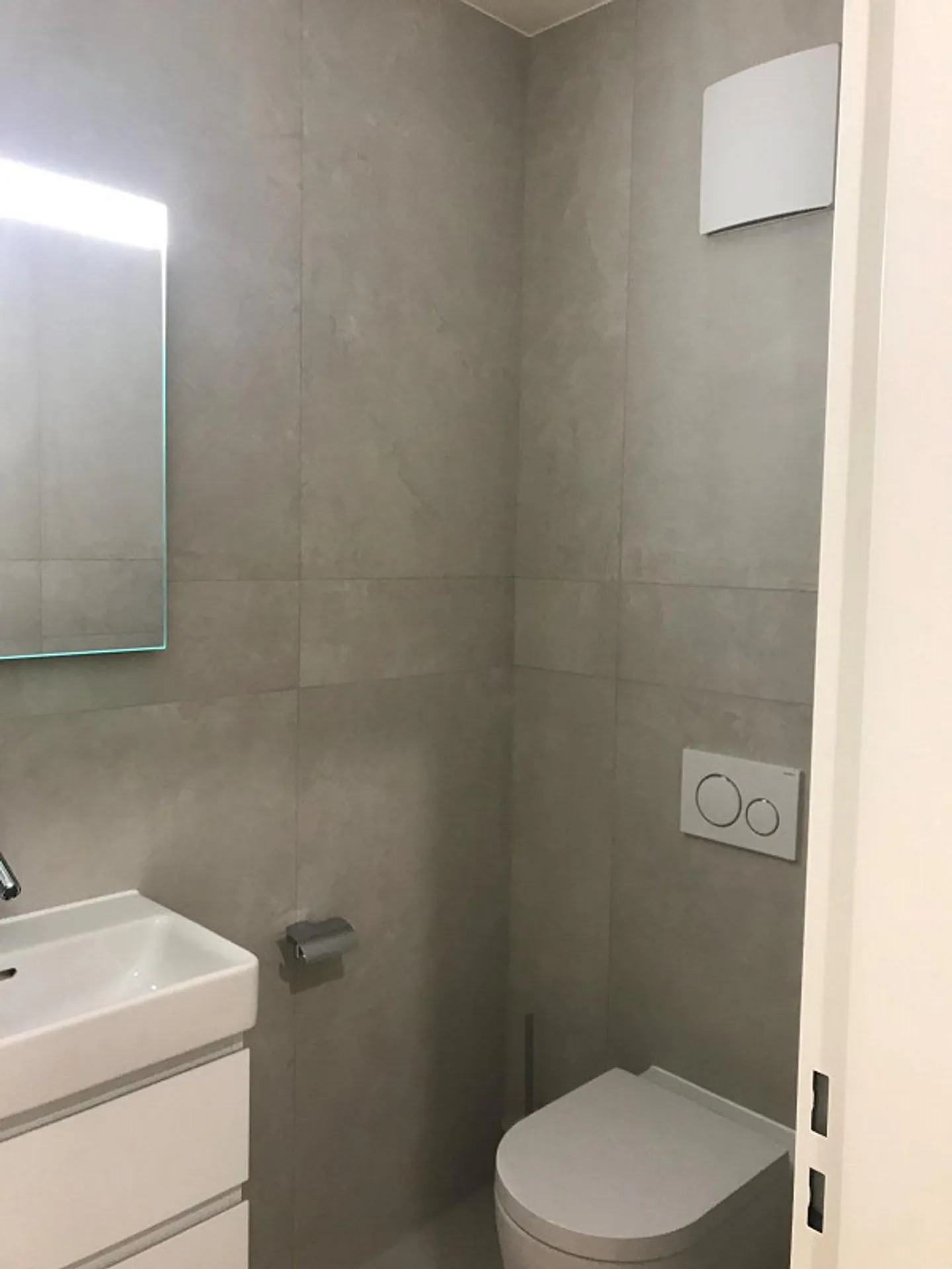 Magnifique appartement avec 3 chambres - entièrement rénové - Photo 7 sur 7