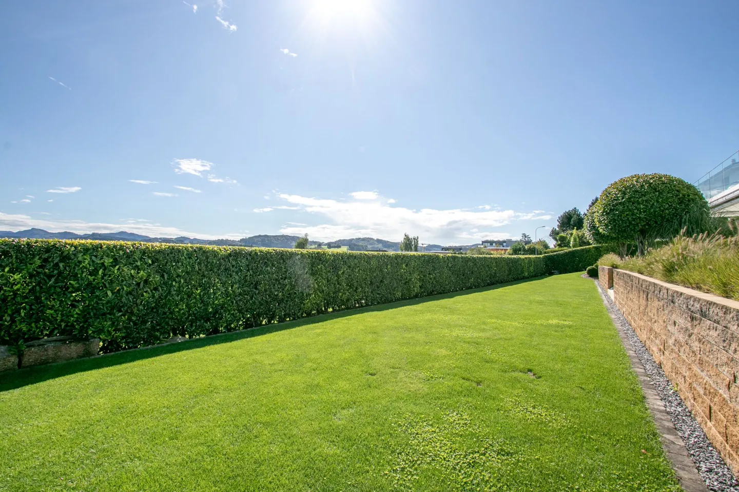 Exclusive 5.5-room single-family house with pool and breathtaking views - Photo 20 of 24