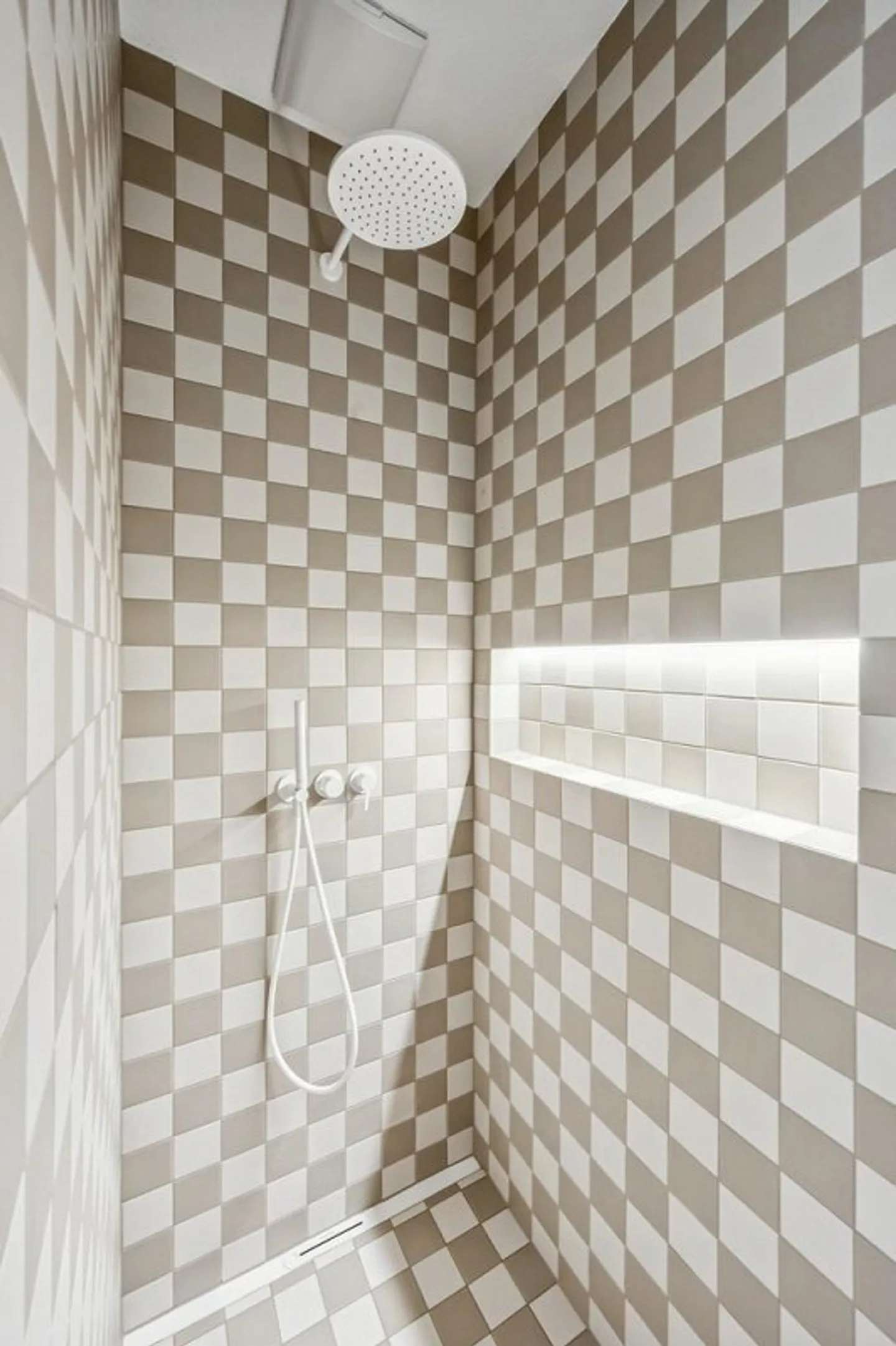 Appartamento in stile antico moderno con vista sul Reno di Basilea - Foto 12 di 12