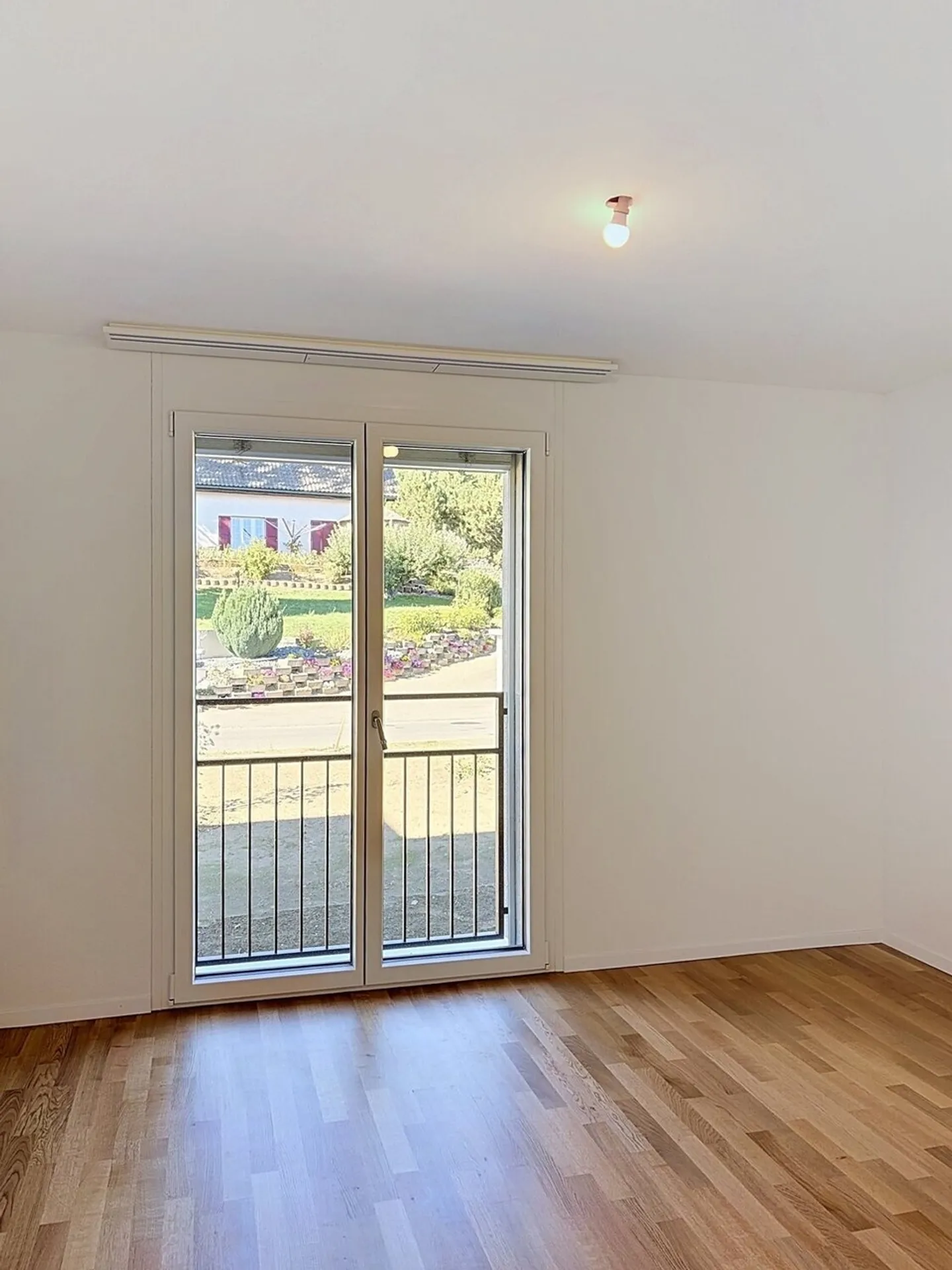 Modernes 4.5-Zimmer-Apartment - Foto 9 von 13