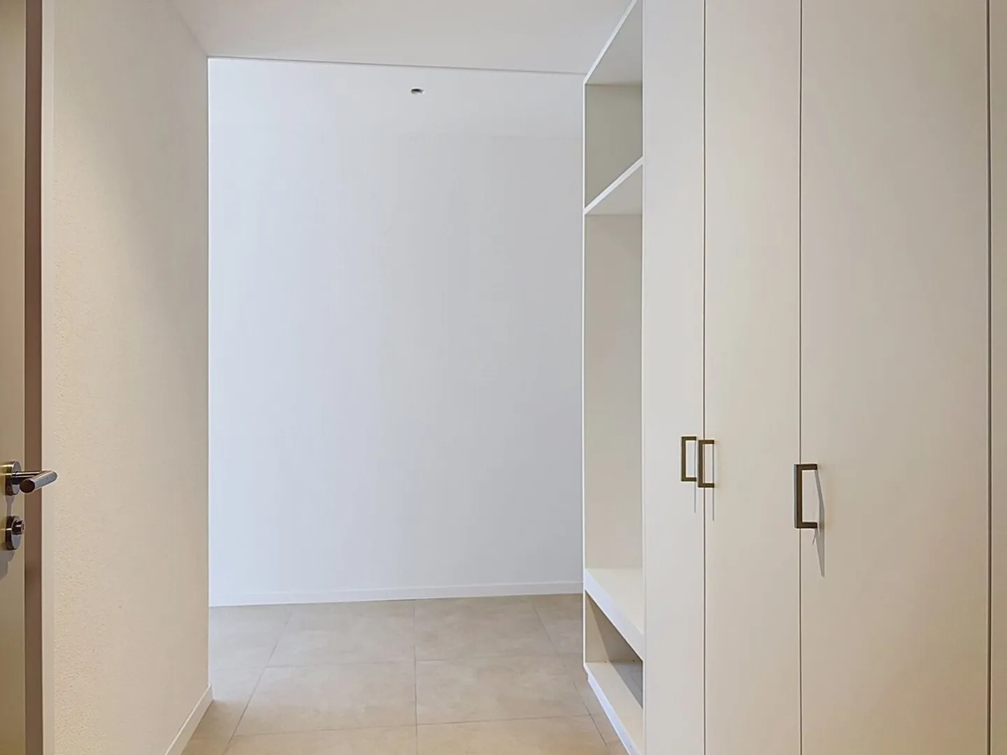Modernes 4.5-Zimmer-Apartment - Foto 10 von 13