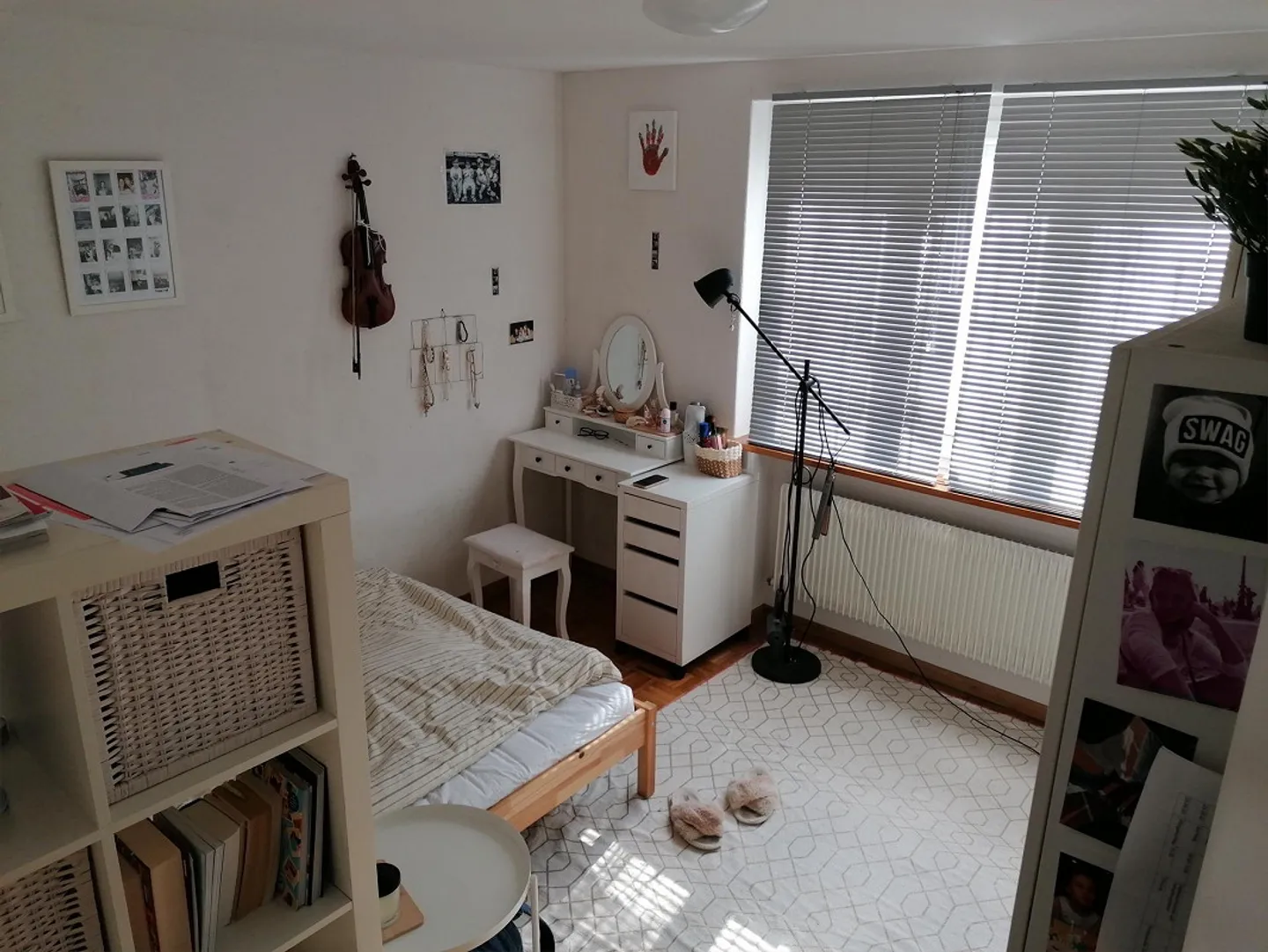 Charmantes Einfamilienhaus mit grossem Umschwung und Swimmingpool - Foto 4 von 19