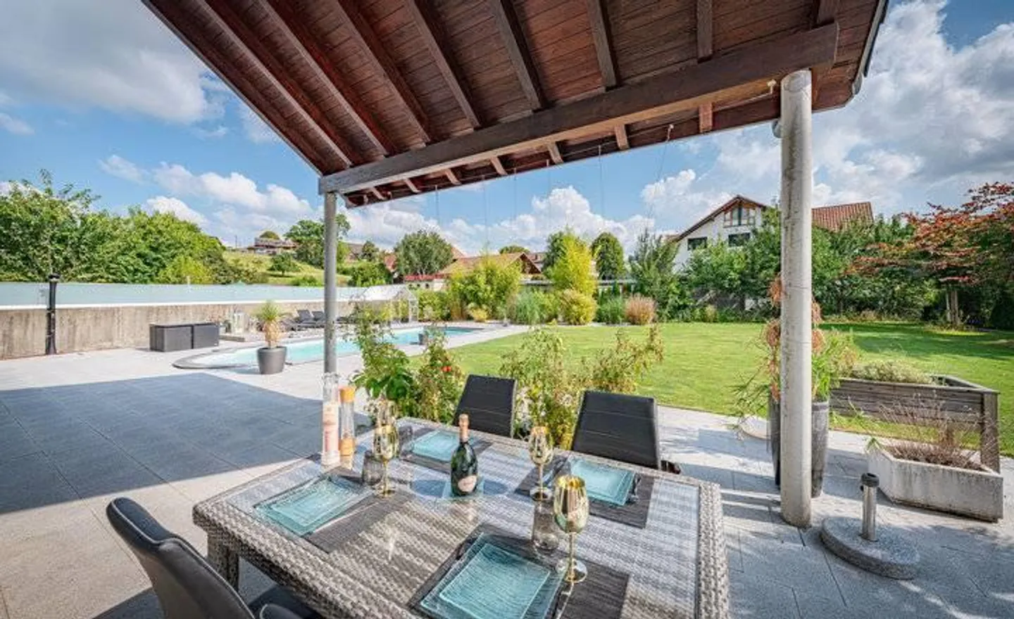 Luxuriöse Villa mit Wellnessbereich - Foto 7 von 9
