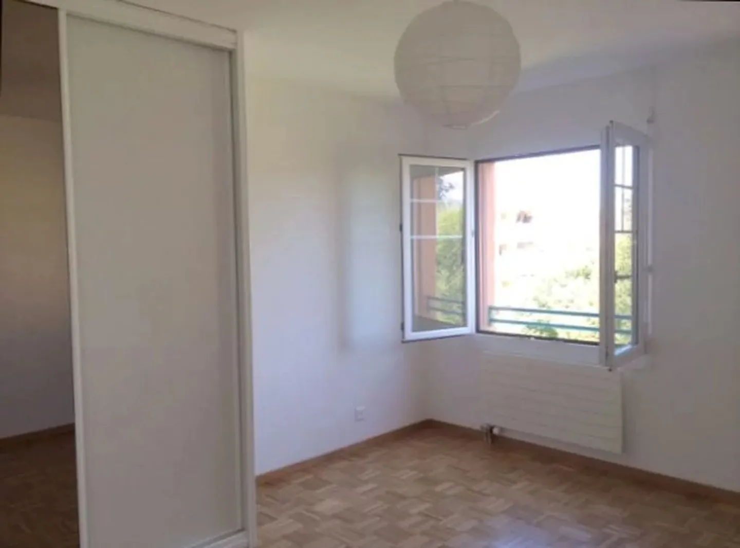 Appartement 4.5 pièces - Photo 6 sur 6