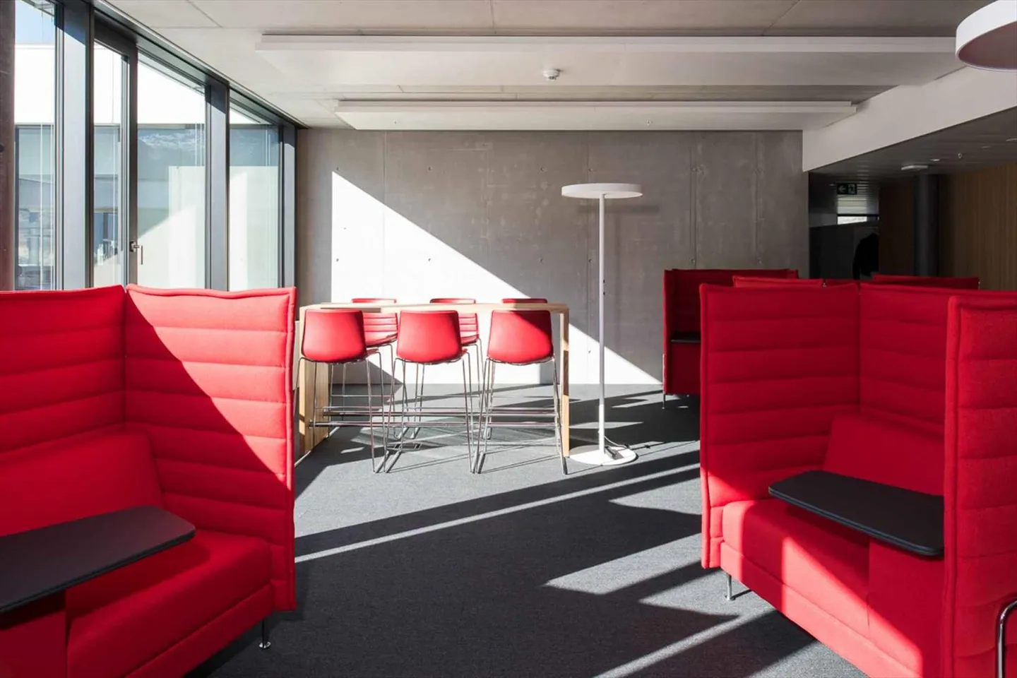 EXCLUSIVE: OFFICES PLUG & PLAY from 2,770 m2 for rent in SION - Photo 5 of 13