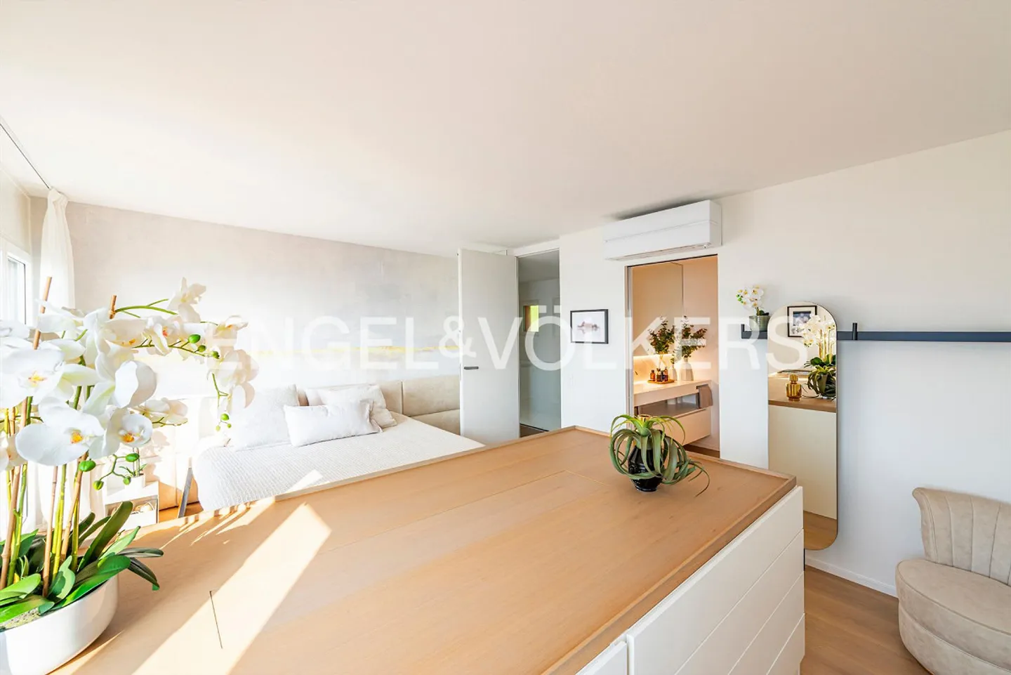 Maison de ville prestigieuse avec terrasse et vue sur le lac - Photo 12 sur 15