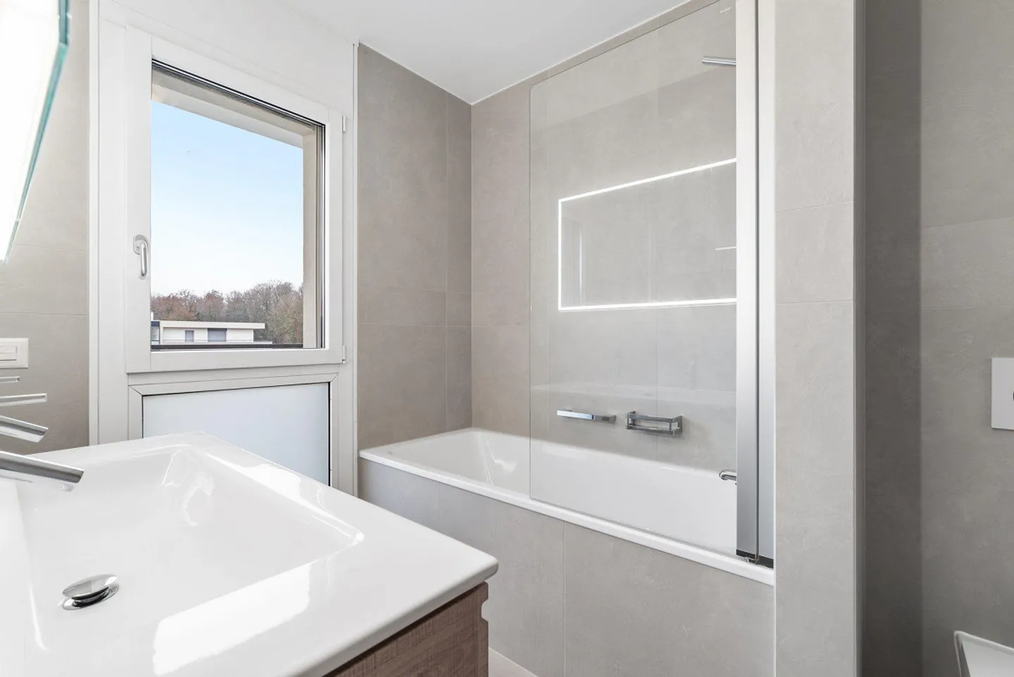 Magnifique appartement de haut standing - Photo 3 sur 7