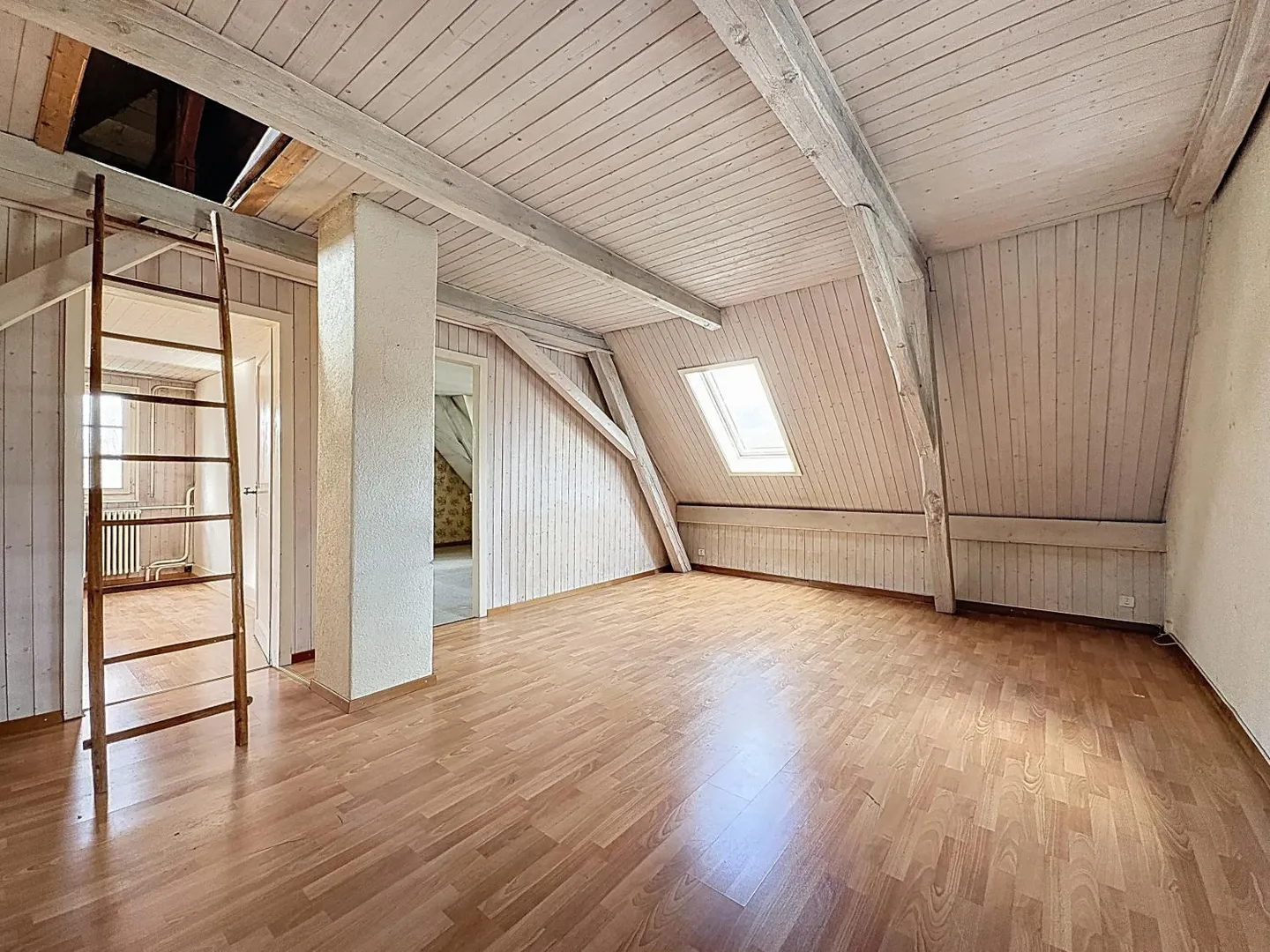 9-room House - Photo 10 of 13