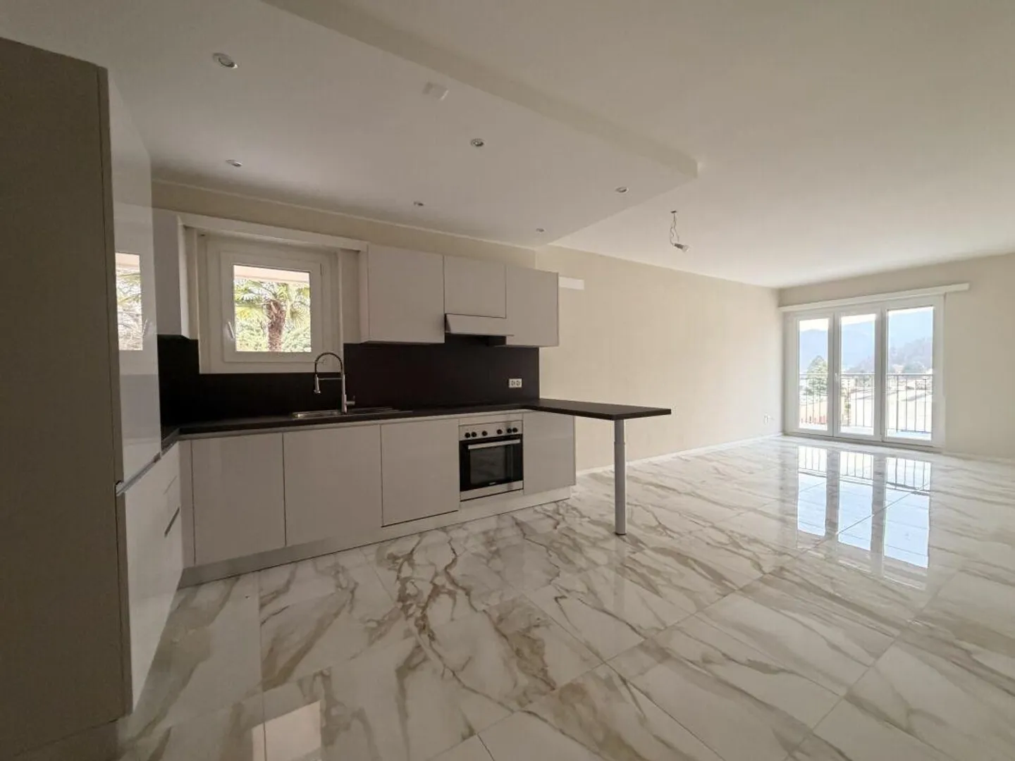 3.5 ROOMS WITH BALCONY · KEY HANDOVER NOW! LAKE VIEW - Photo 7 of 21