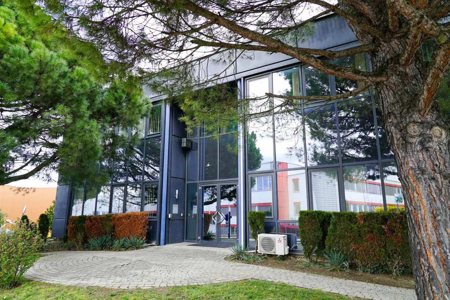 Spazio ufficio in affitto - Foto 1 di 4