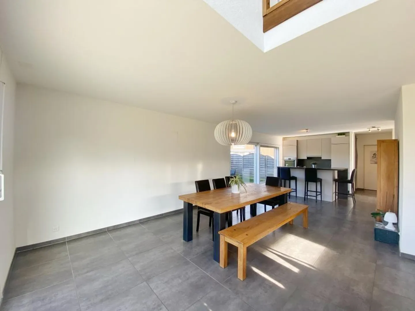 ARCHITECT'S HOUSE IN THE HEART OF NATURE - Photo 6 of 13