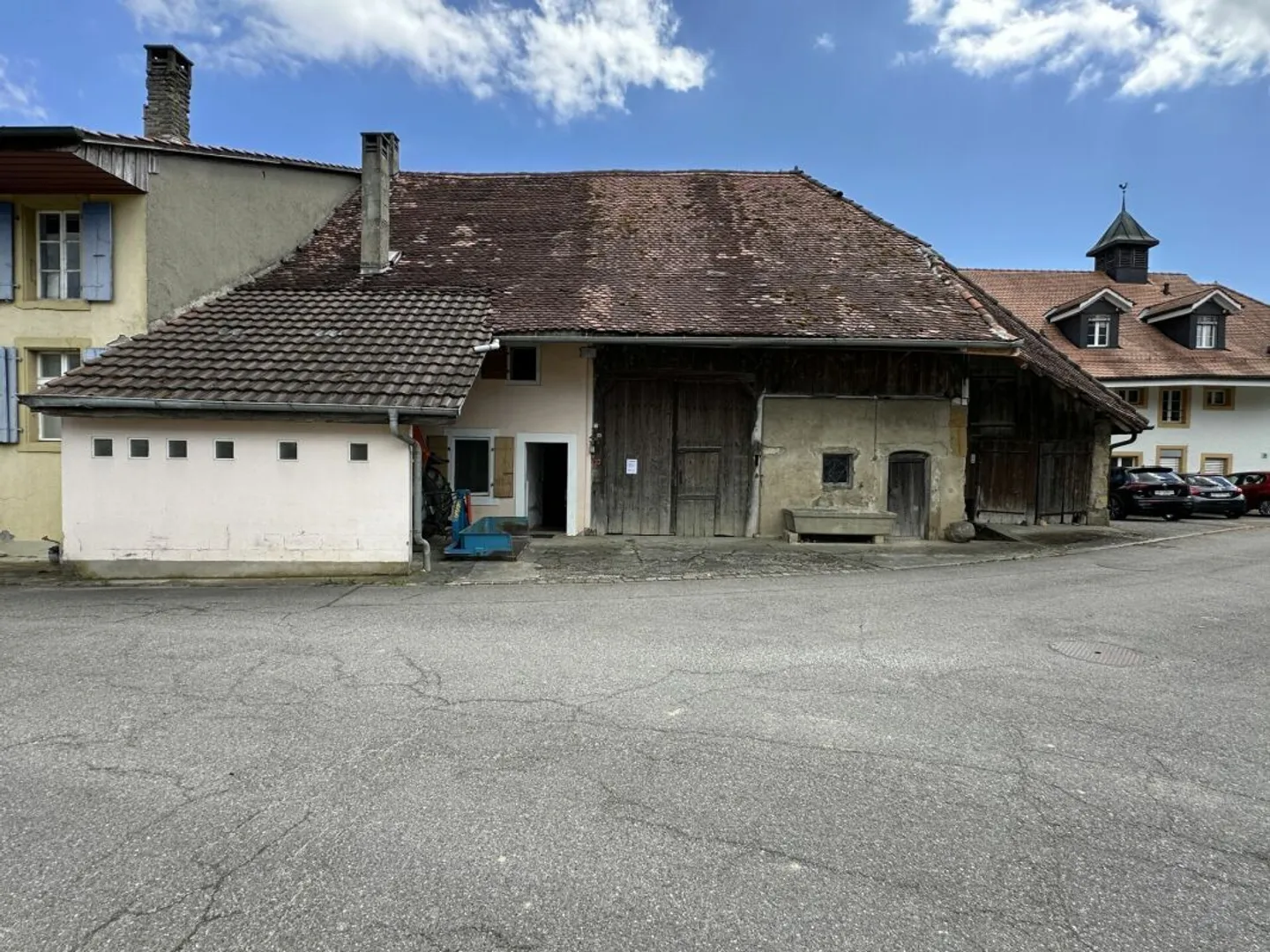 Maison villageoise avec projet de 3 logements - Dorfhaus mit Projekt für 3 Wohnungen - Photo 1 sur 16
