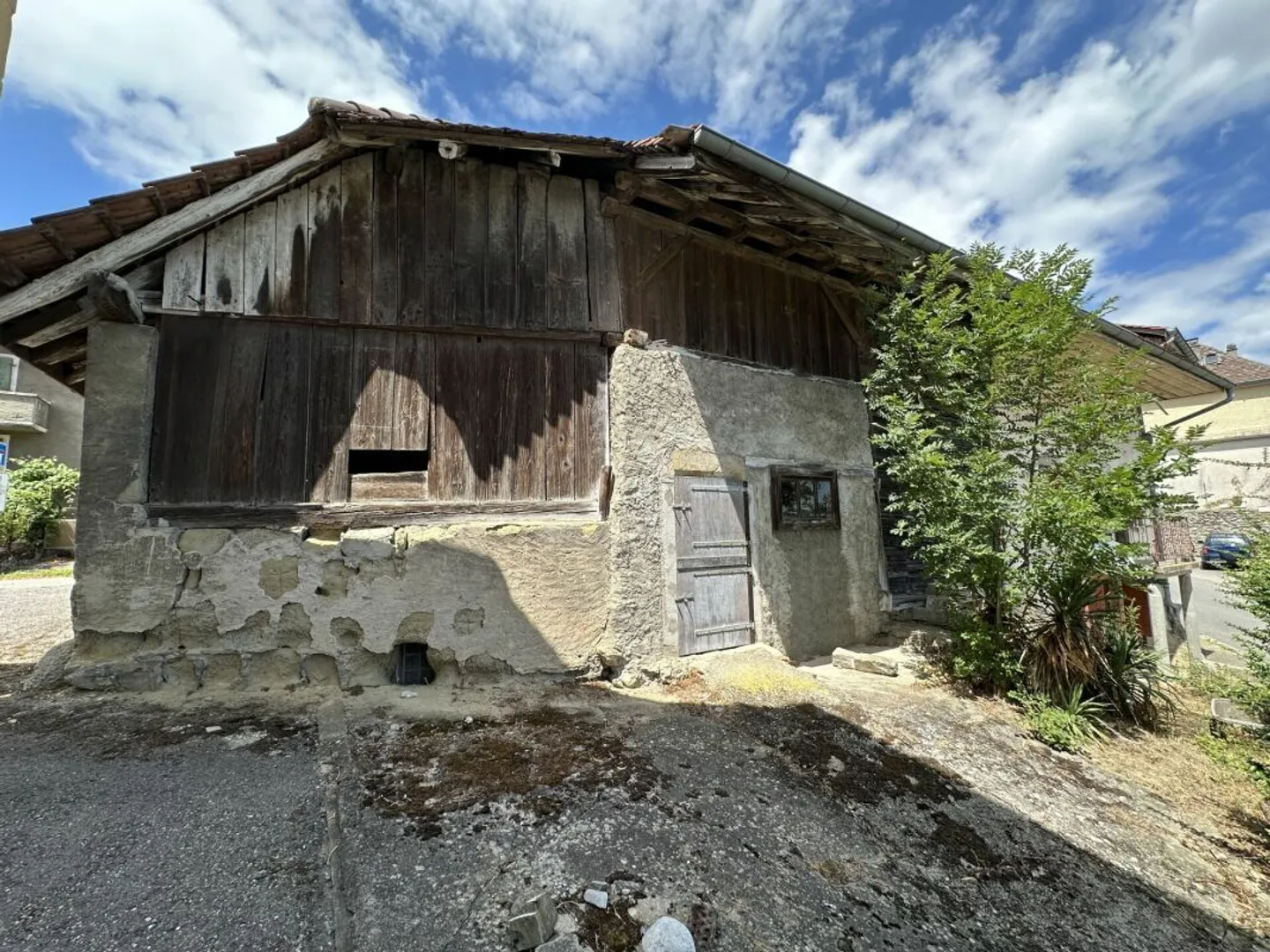 Maison villageoise avec projet de 3 logements - Dorfhaus mit Projekt für 3 Wohnungen - Photo 4 sur 16