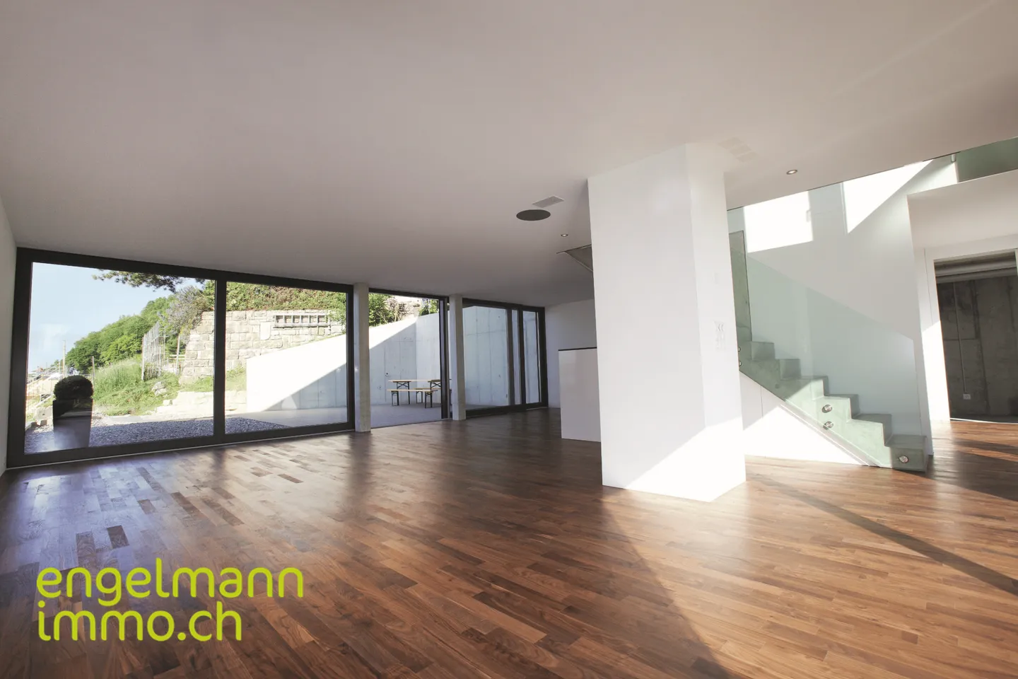 3.5 Room Apartment with Lake View - Photo 3 of 13