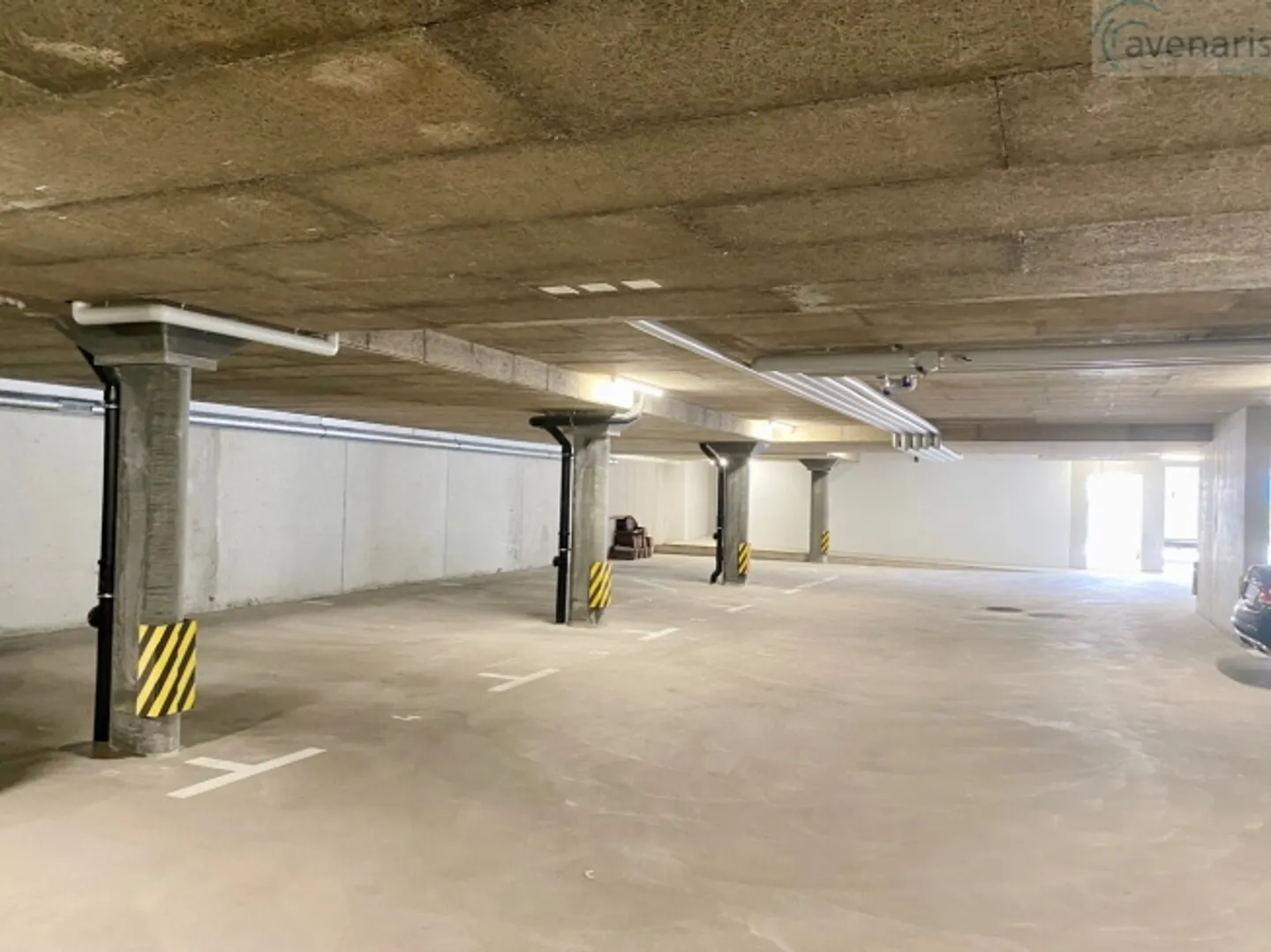 Parcheggio interno in affitto - Foto 1 di 5