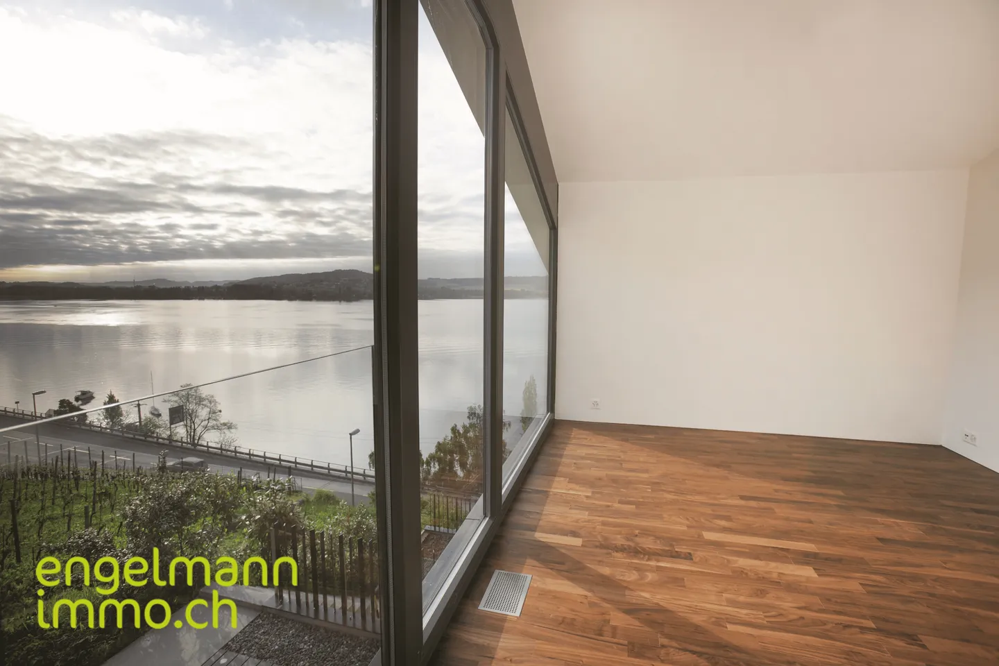 3.5 Room Apartment with Lake View - Photo 7 of 13