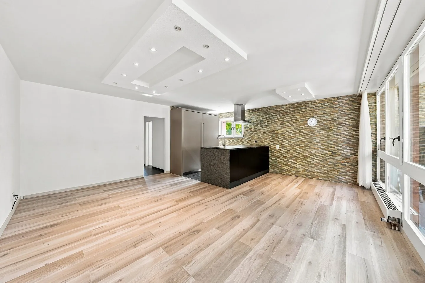 Qualité de vie moderne avec salle de loisirs - Photo 2 sur 11