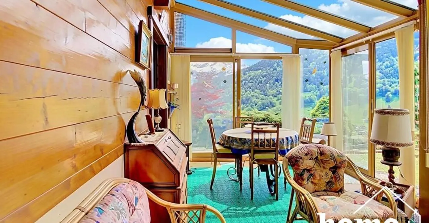 Chalet with character and view - Photo 4 of 10