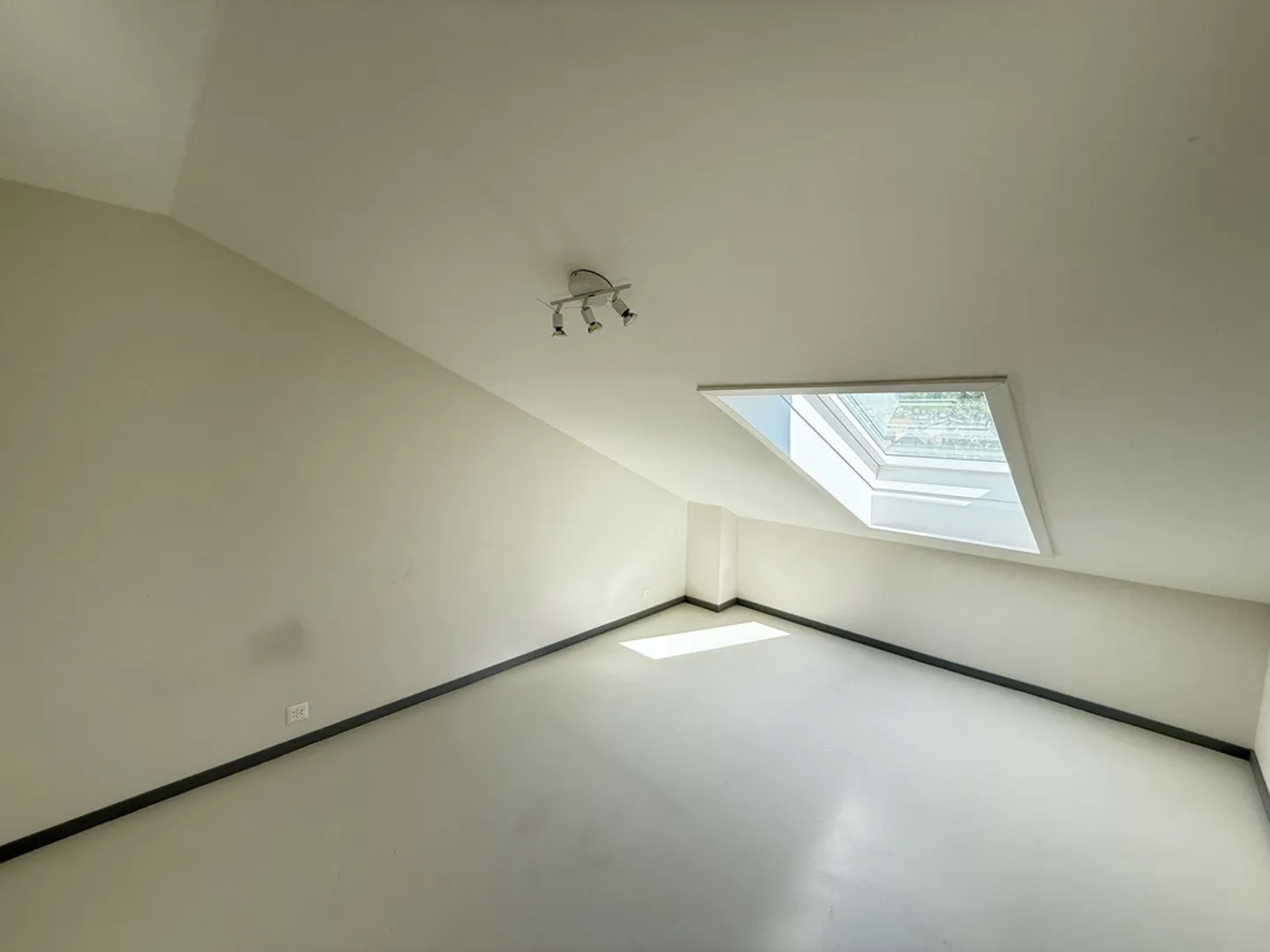 Magnifico duplex ristrutturato - 3 mesi di affitto netto offerti - Foto 9 di 11